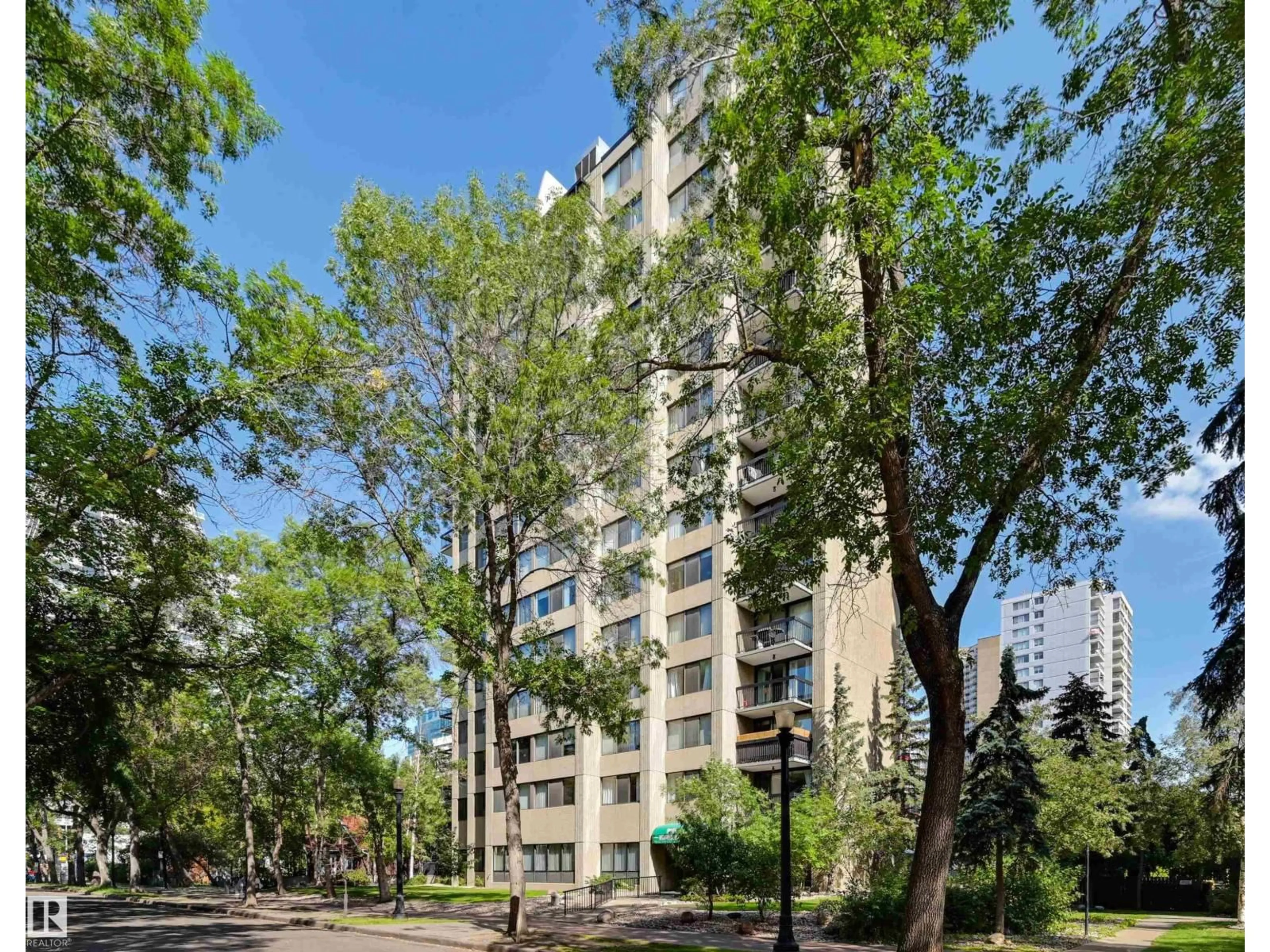Patio, street for #301 - 9921 104 ST, Edmonton Alberta T5K2K3