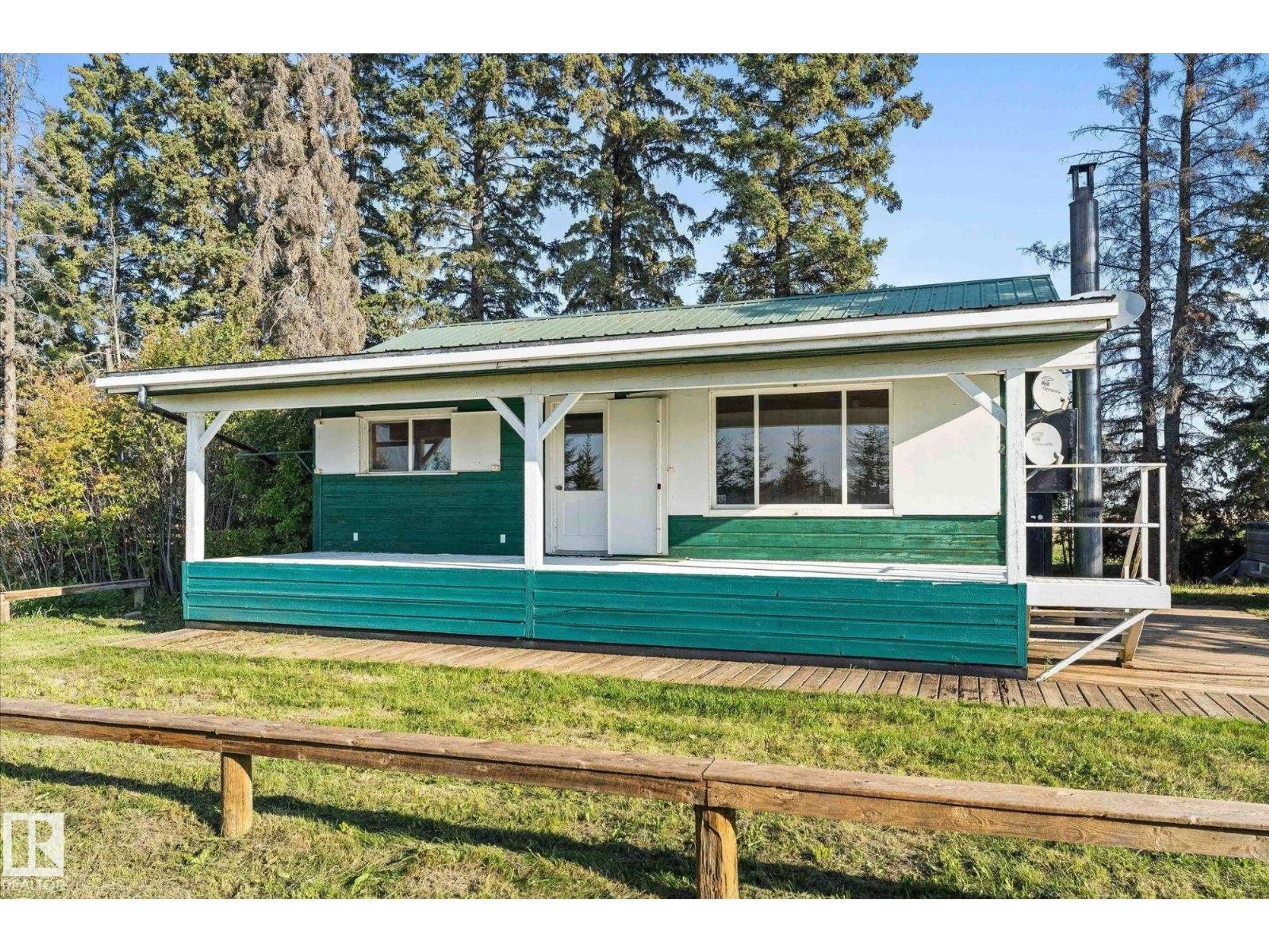 Home with vinyl exterior material, unknown for 48437 RGE ROAD 34, Rural Leduc County Alberta T0C2T0
