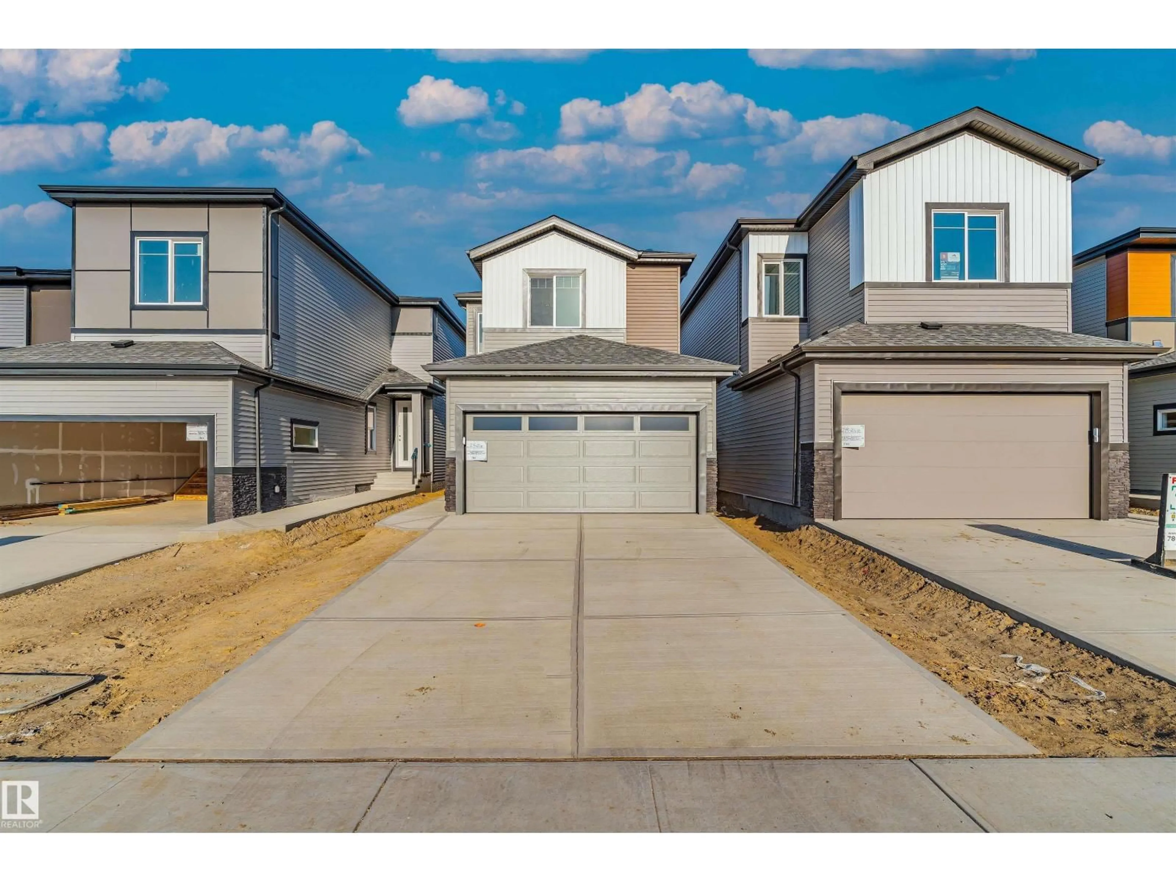 A pic from outside/outdoor area/front of a property/back of a property/a pic from drone, street for 215 24 ST, Edmonton Alberta T6X3K4
