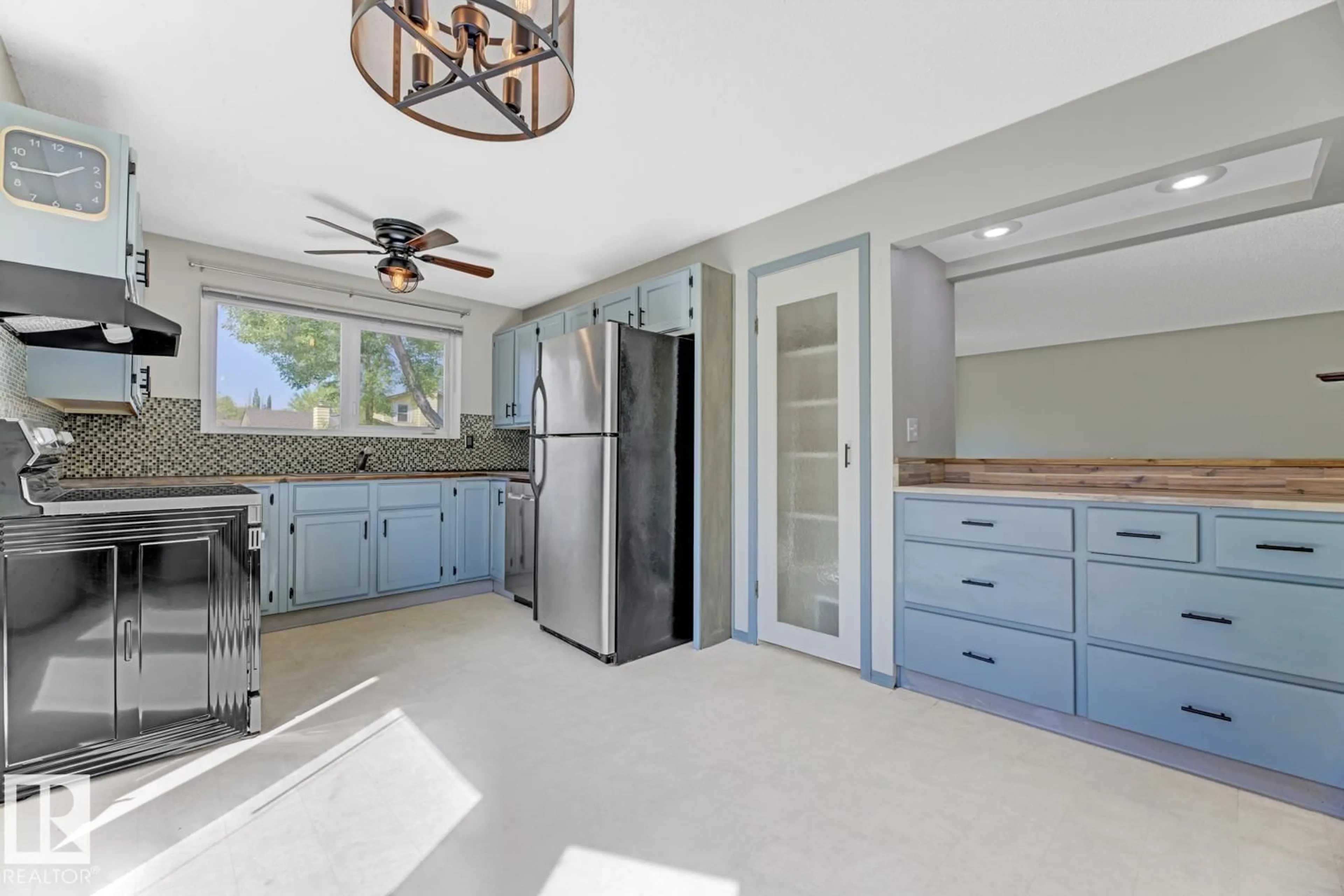 Unknown for 44 ATTWOOD DR, St. Albert Alberta T8N3A6