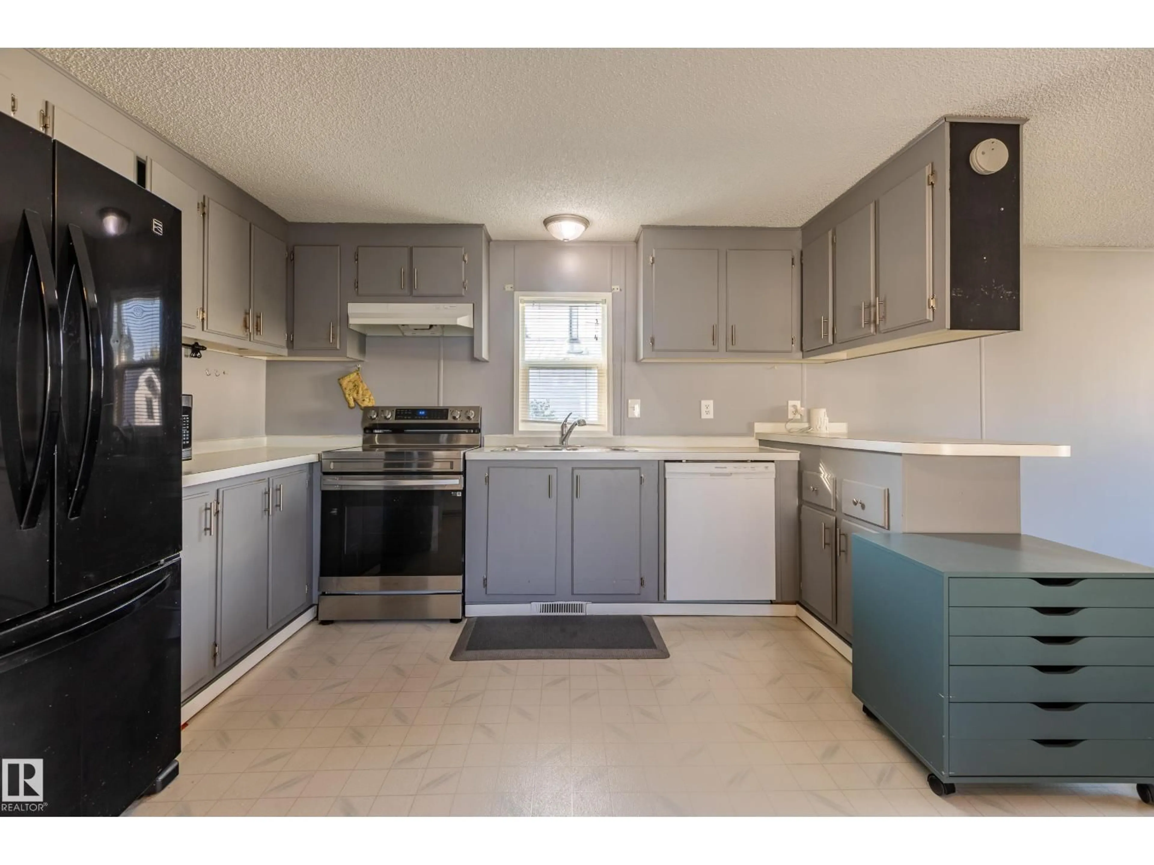 Unknown for 5 - 10410 101A ST, Morinville Alberta T8R1A1