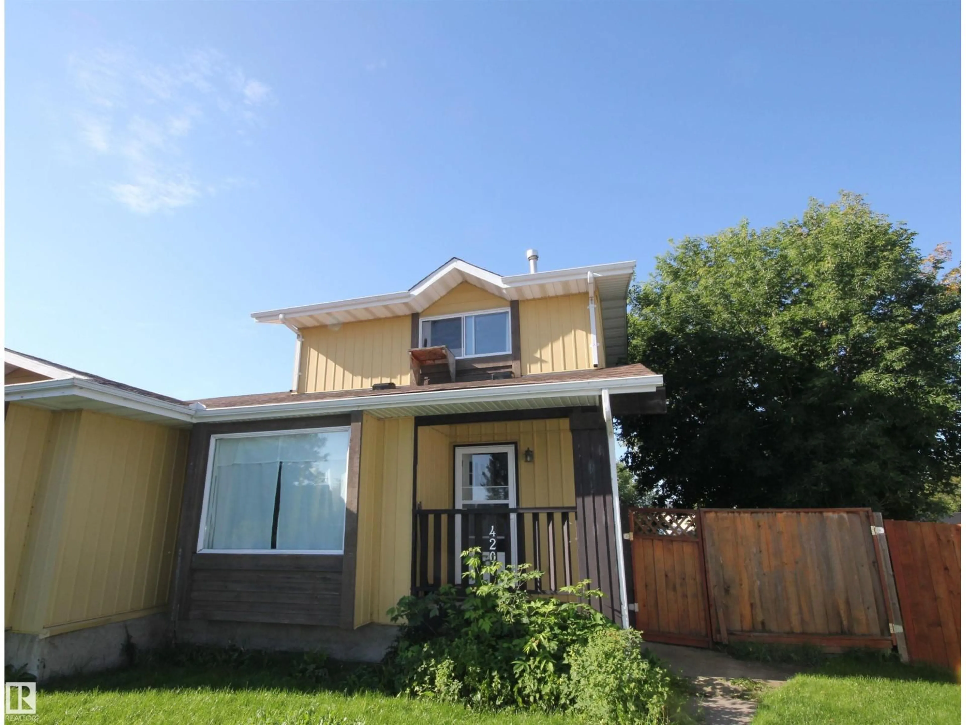 Home with vinyl exterior material, street for 4201 47 ST, Gibbons Alberta T0A1N0