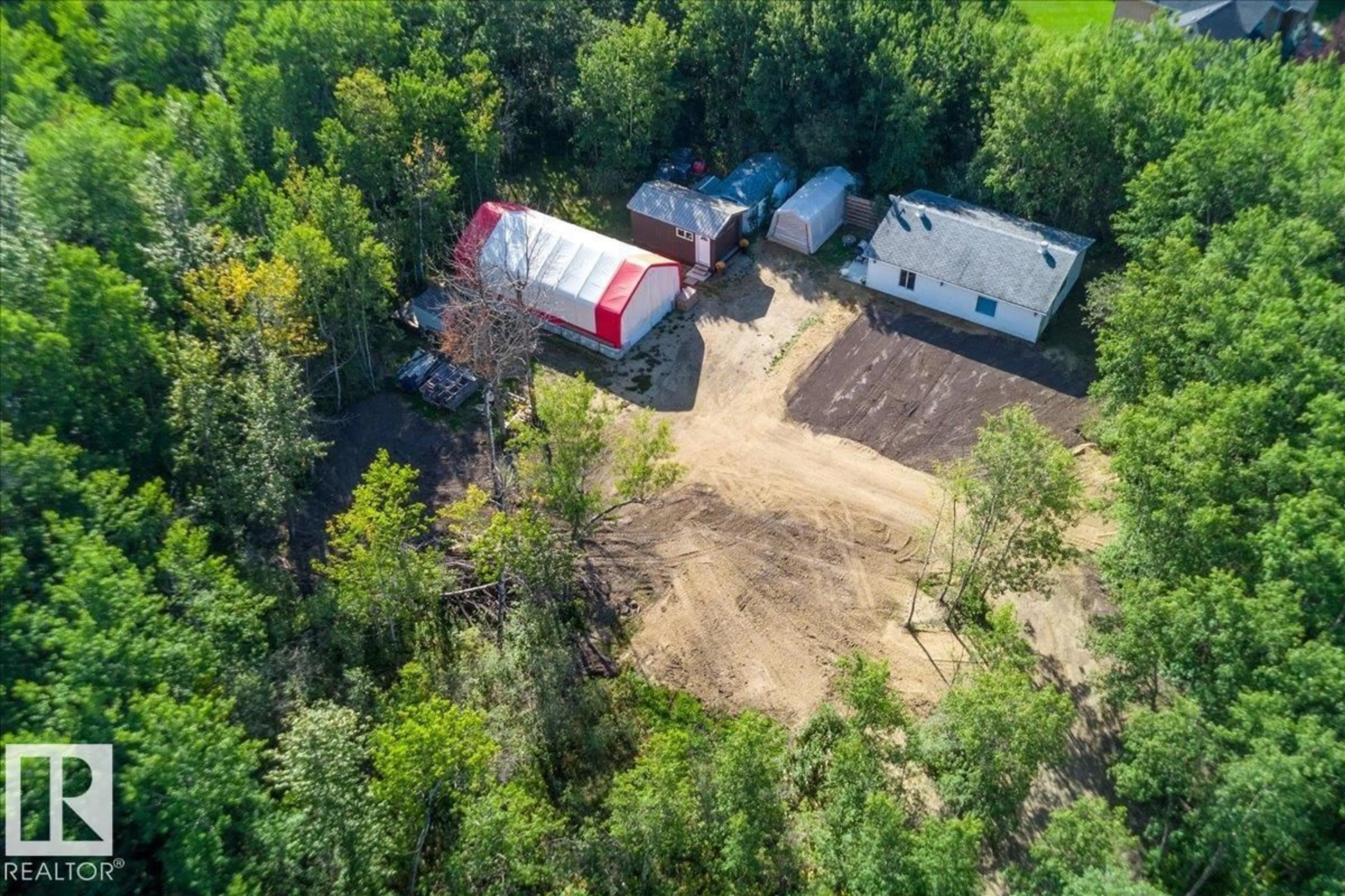 A pic from outside/outdoor area/front of a property/back of a property/a pic from drone, building for 20120 - 36 TWP RD 515, Rural Beaver County Alberta T0B4J1