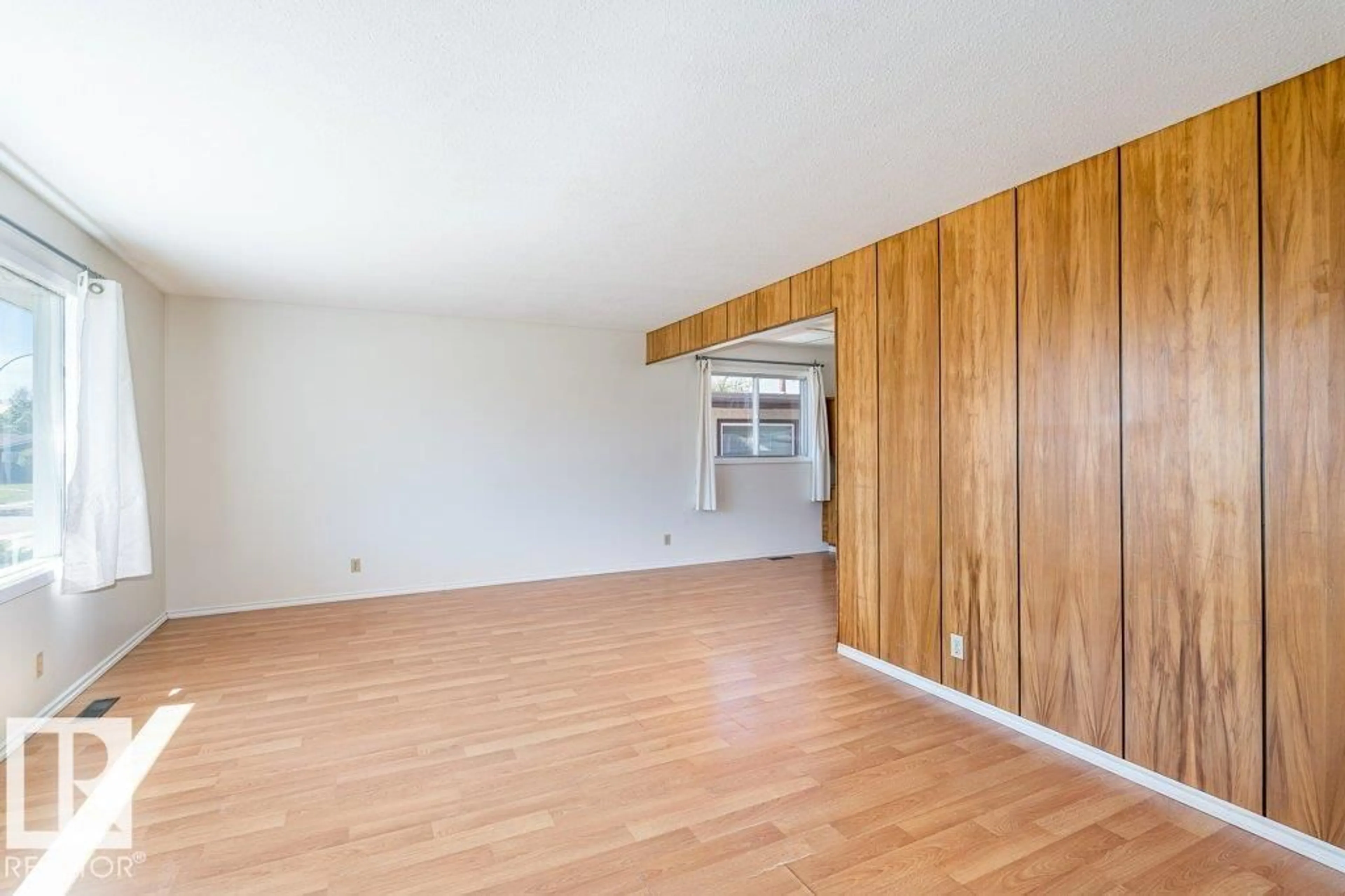 A pic of a room for NW - 9508 147 AV, Edmonton Alberta T5E2K6