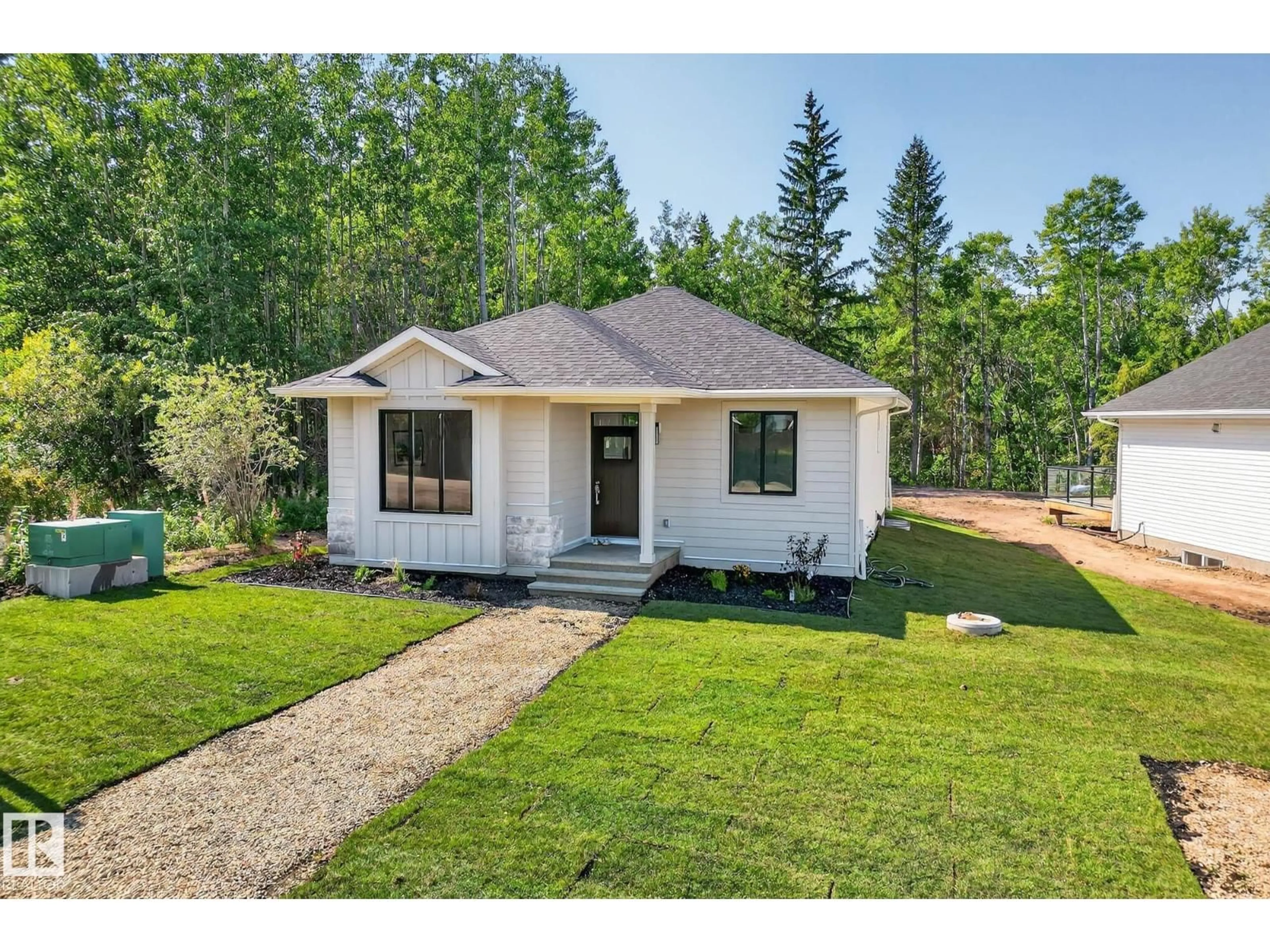 Unknown for 112 HERON POINT CL, Rural Wetaskiwin County Alberta T0C2V0