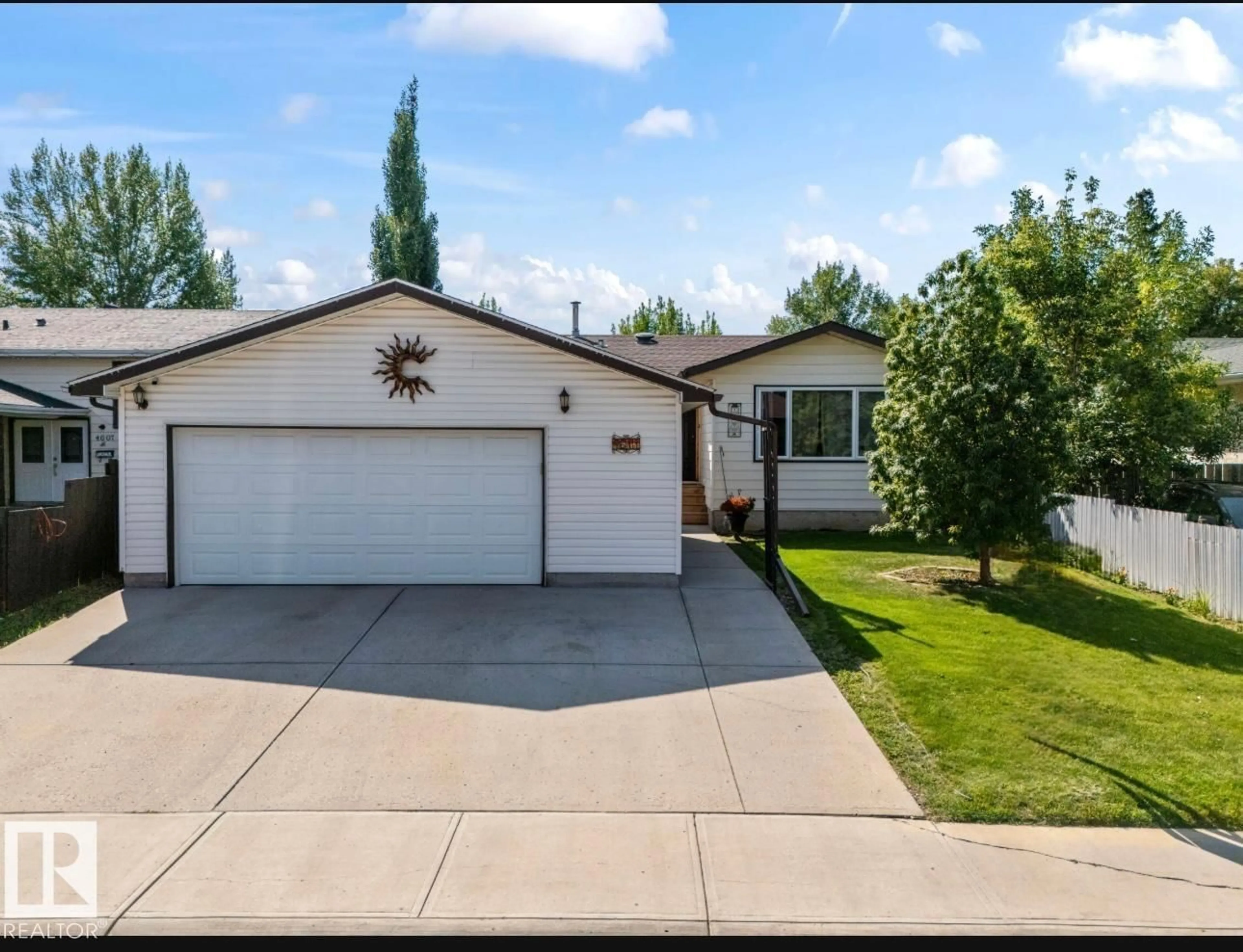 Unknown for 4611 16A AV, Edmonton Alberta T6L2S3