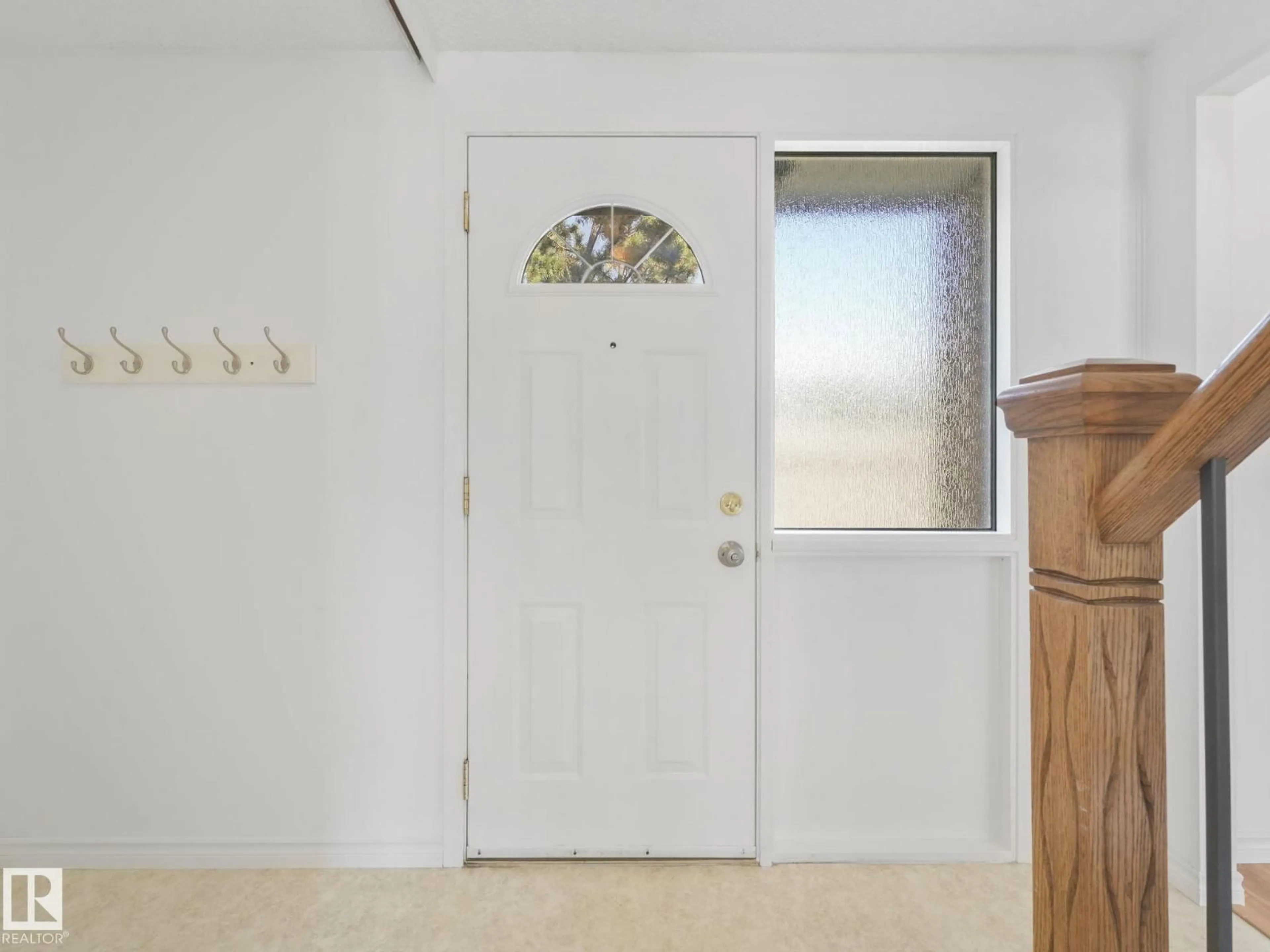 Indoor entryway for 127 RIDGEWOOD TC, St. Albert Alberta T8N0E9