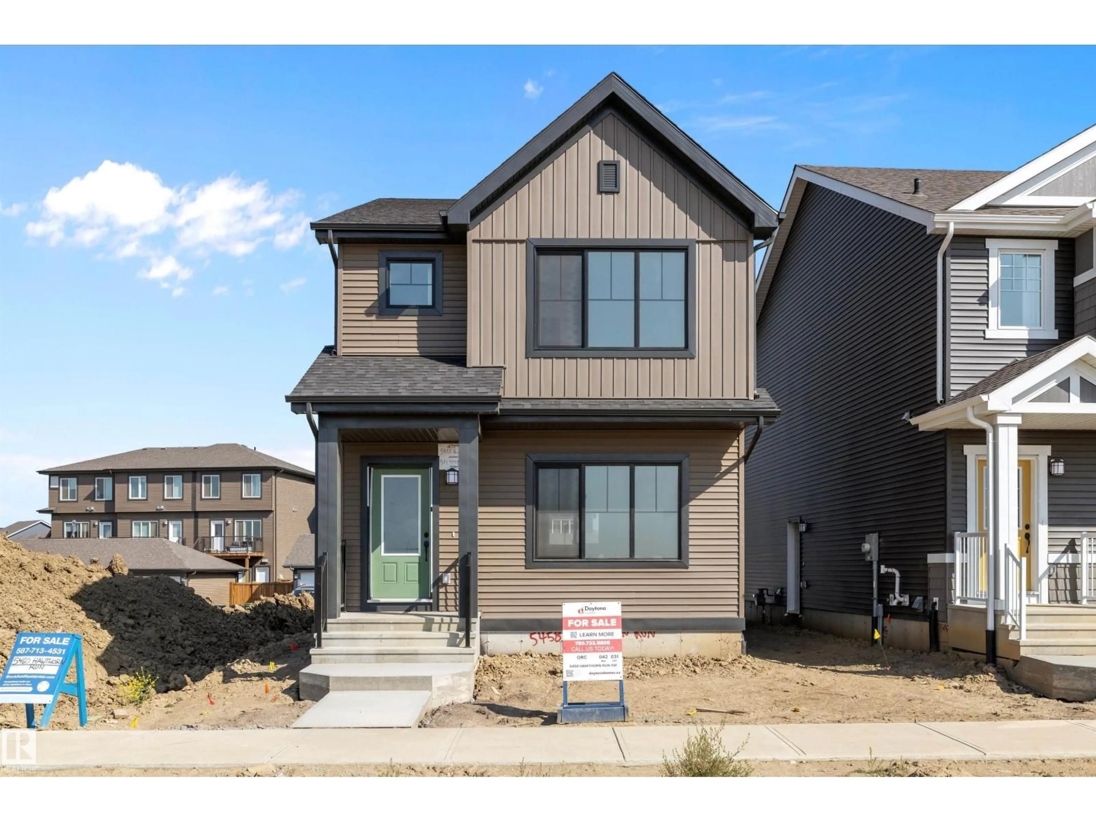 Home with vinyl exterior material, street for 5458 HAWTHORN RUN SW, Edmonton Alberta T6X3K6