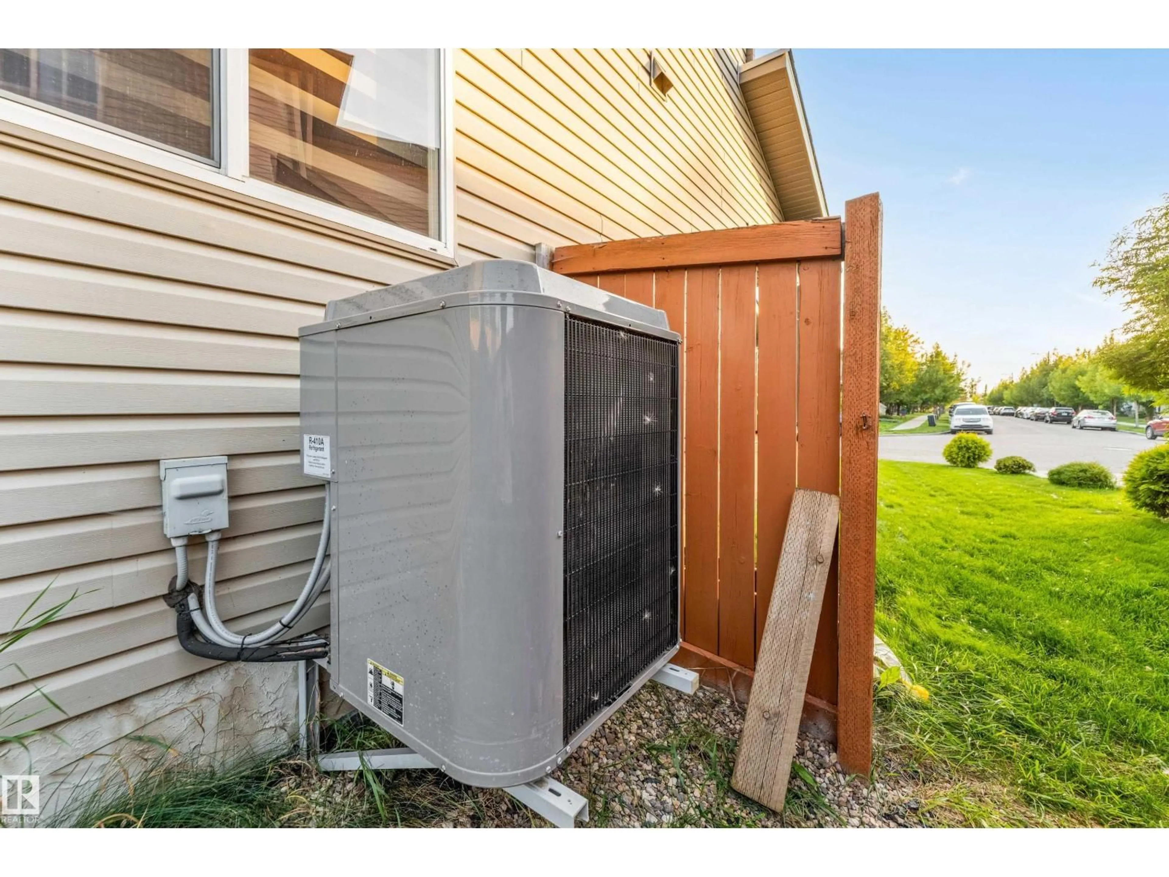 Unknown for NW - 3537 11 ST, Edmonton Alberta T6T0J7