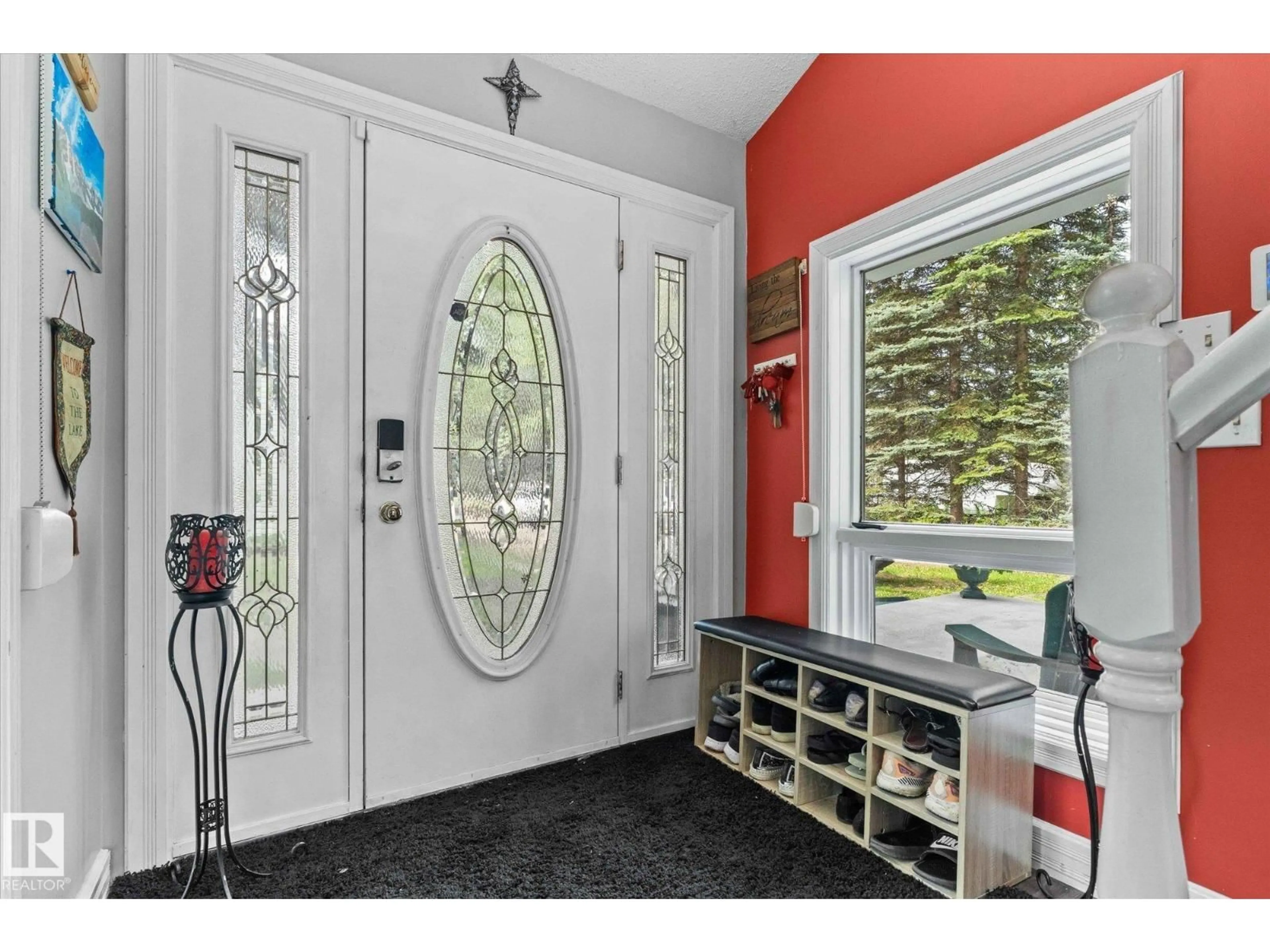 Indoor entryway for 96 4418 HWY 633, Rural Lac Ste. Anne County Alberta T0E0L0