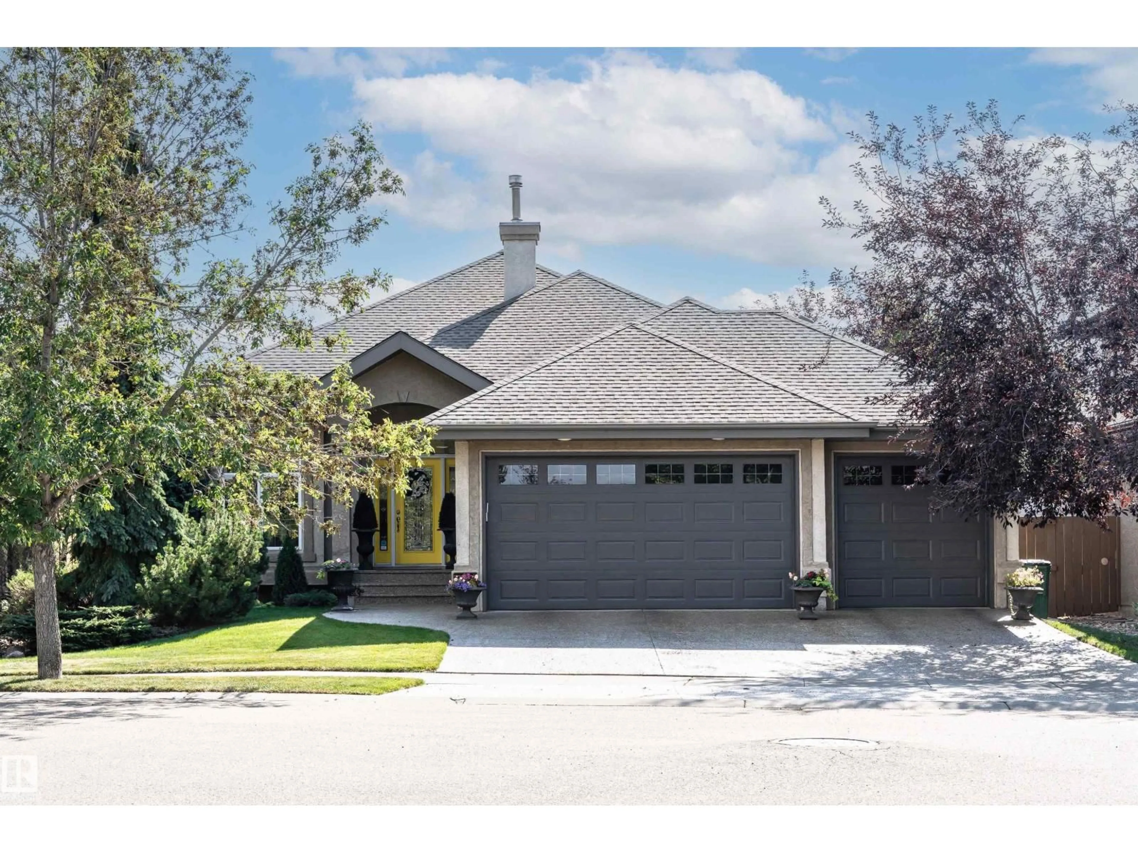 Home with vinyl exterior material, street for 1203 HOLLANDS CL, Edmonton Alberta T6R3L2