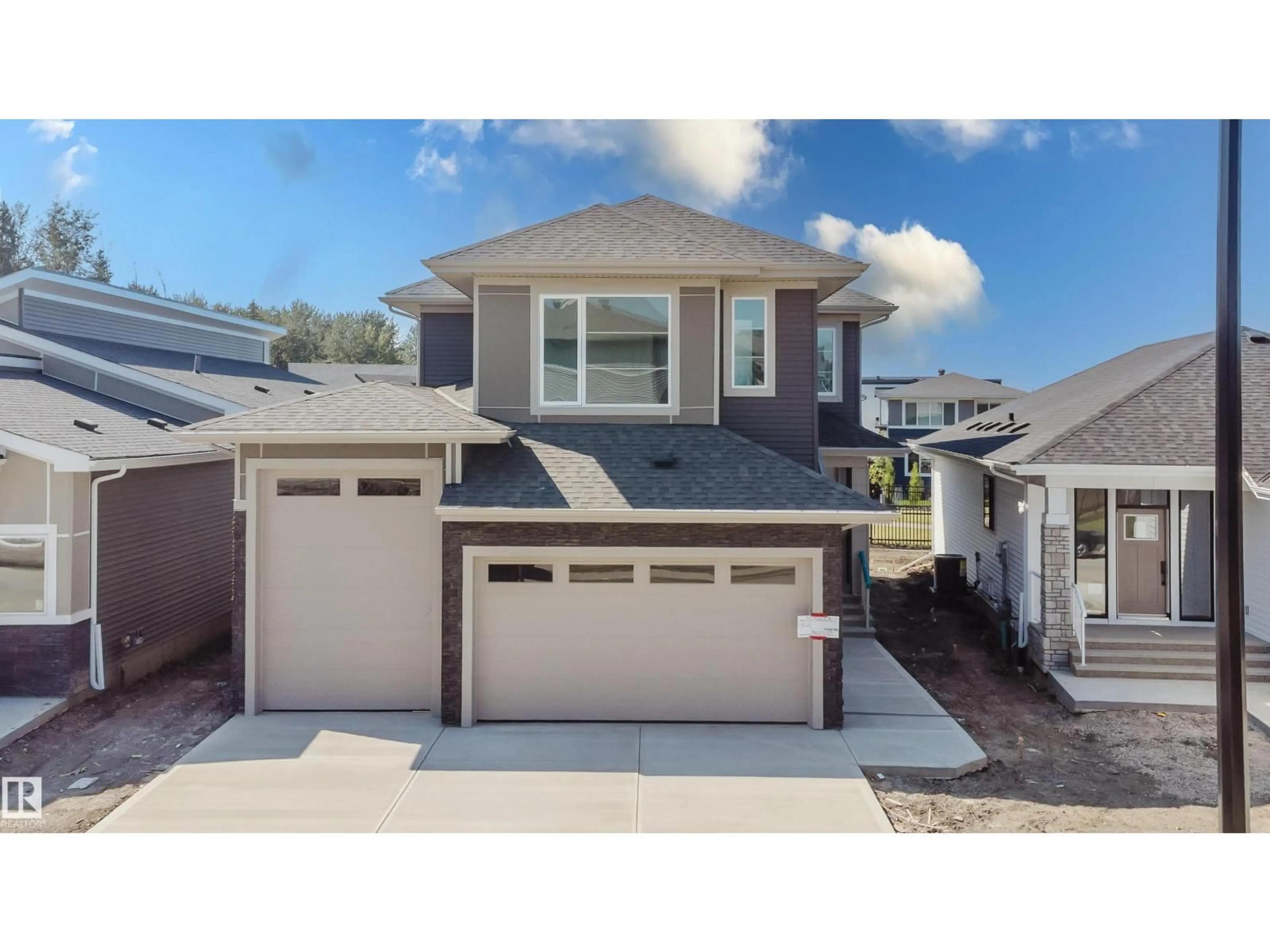 Home with vinyl exterior material, street for 9 SYDWYCK CI, Spruce Grove Alberta T7X4C9
