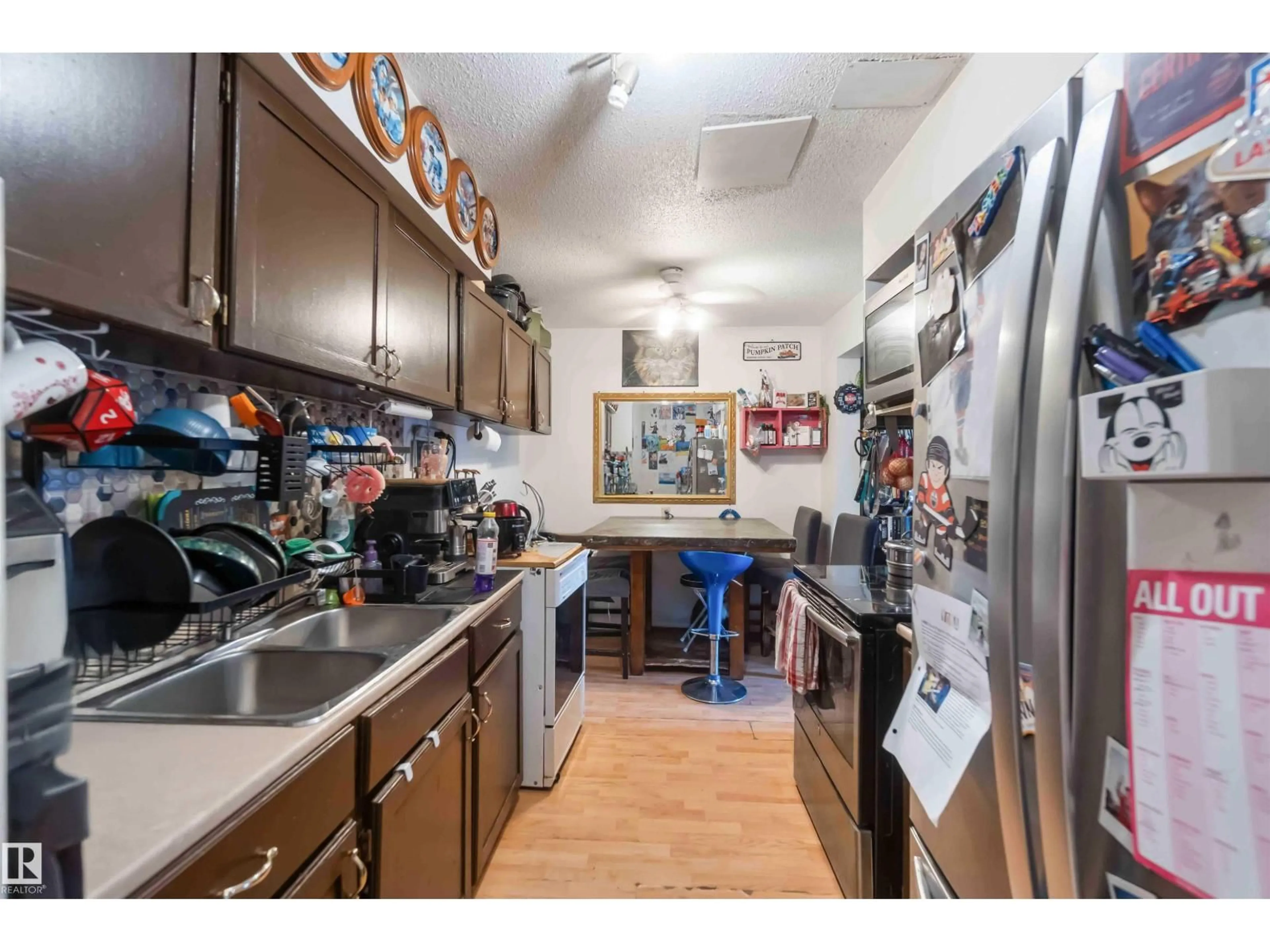 Standard kitchen, unknown for 15 - 14205 82 ST, Edmonton Alberta T5E2V7