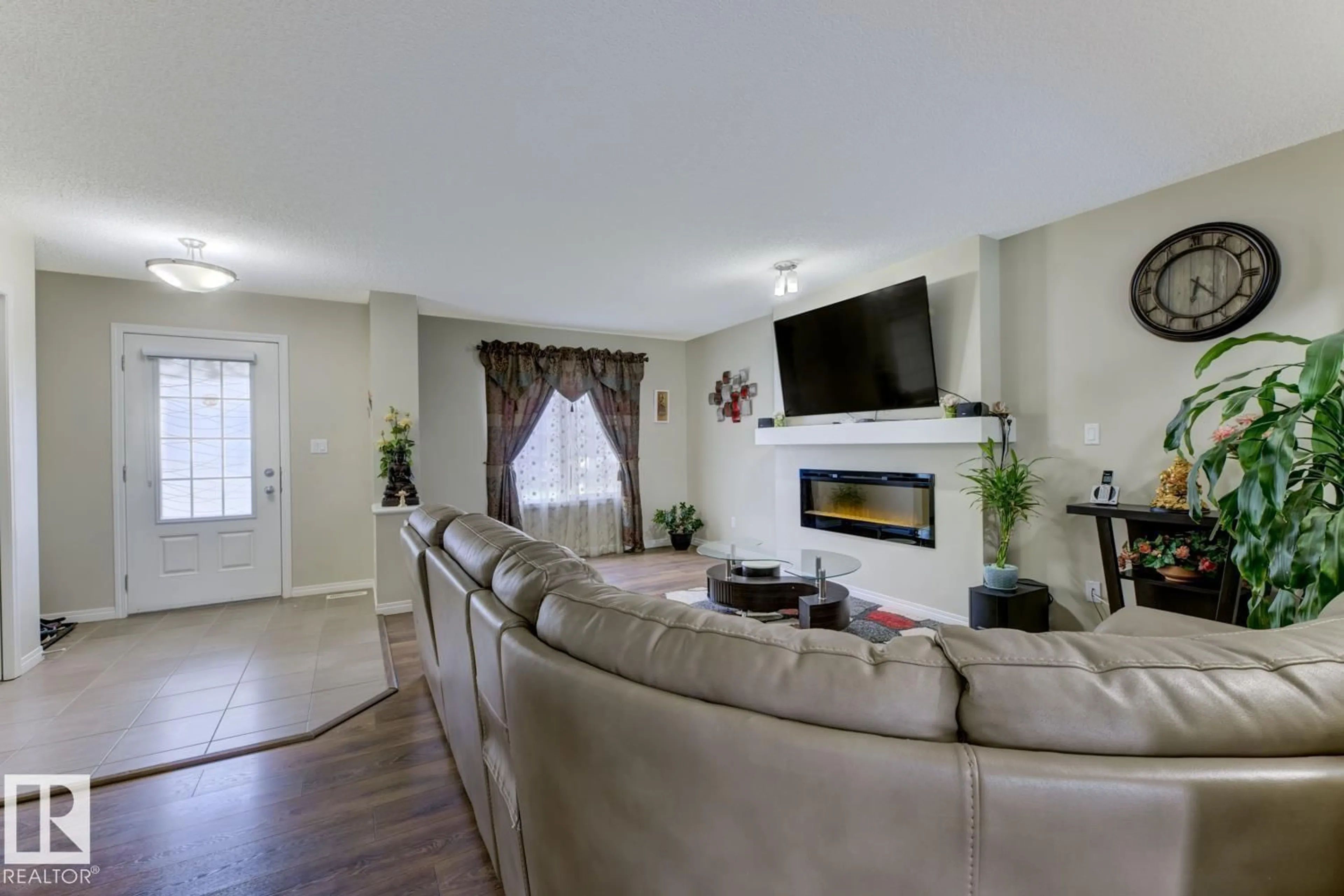 Living room with furniture, unknown for 754 EAGLESON CR, Edmonton Alberta T6M0V2