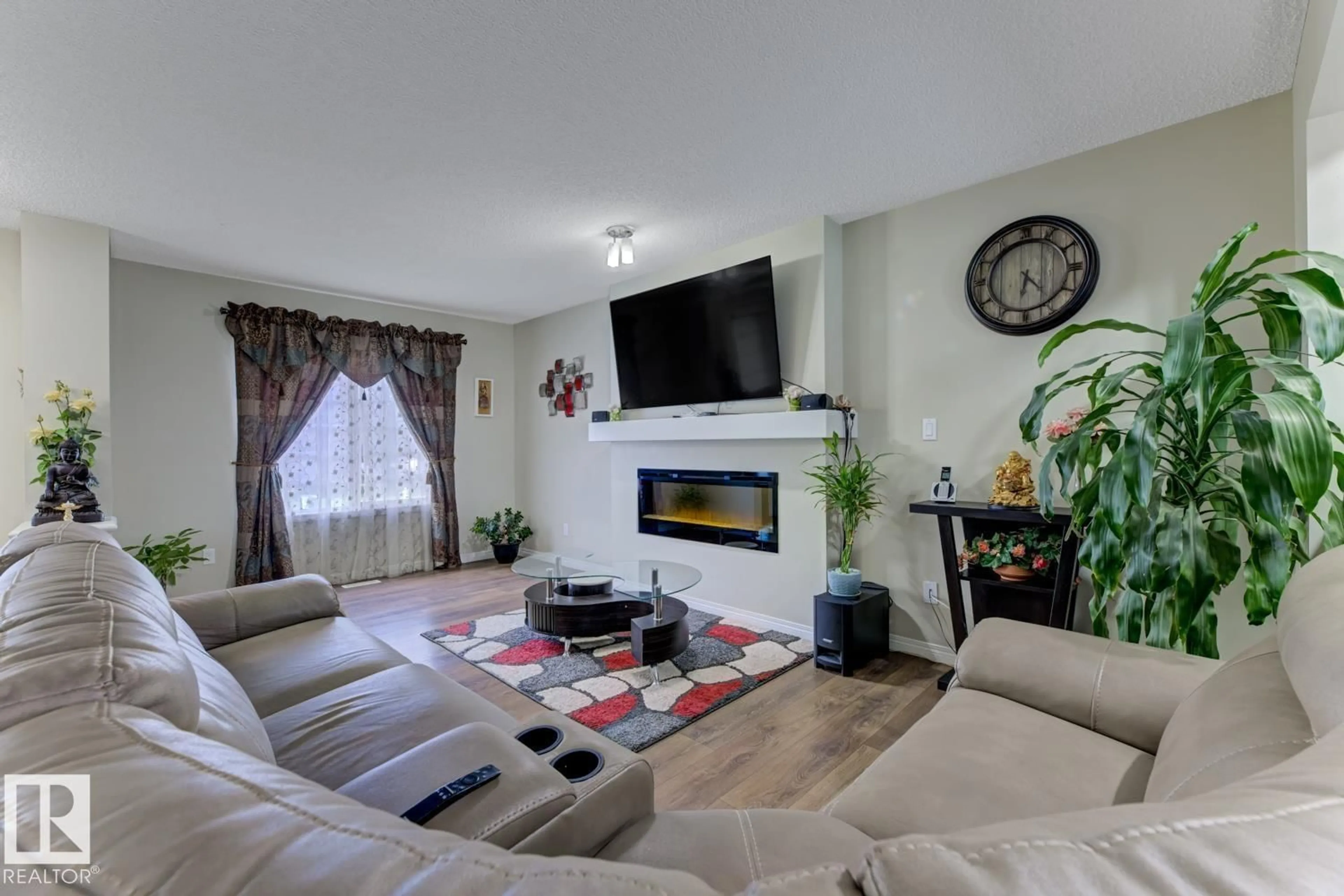 Living room with furniture, unknown for 754 EAGLESON CR, Edmonton Alberta T6M0V2