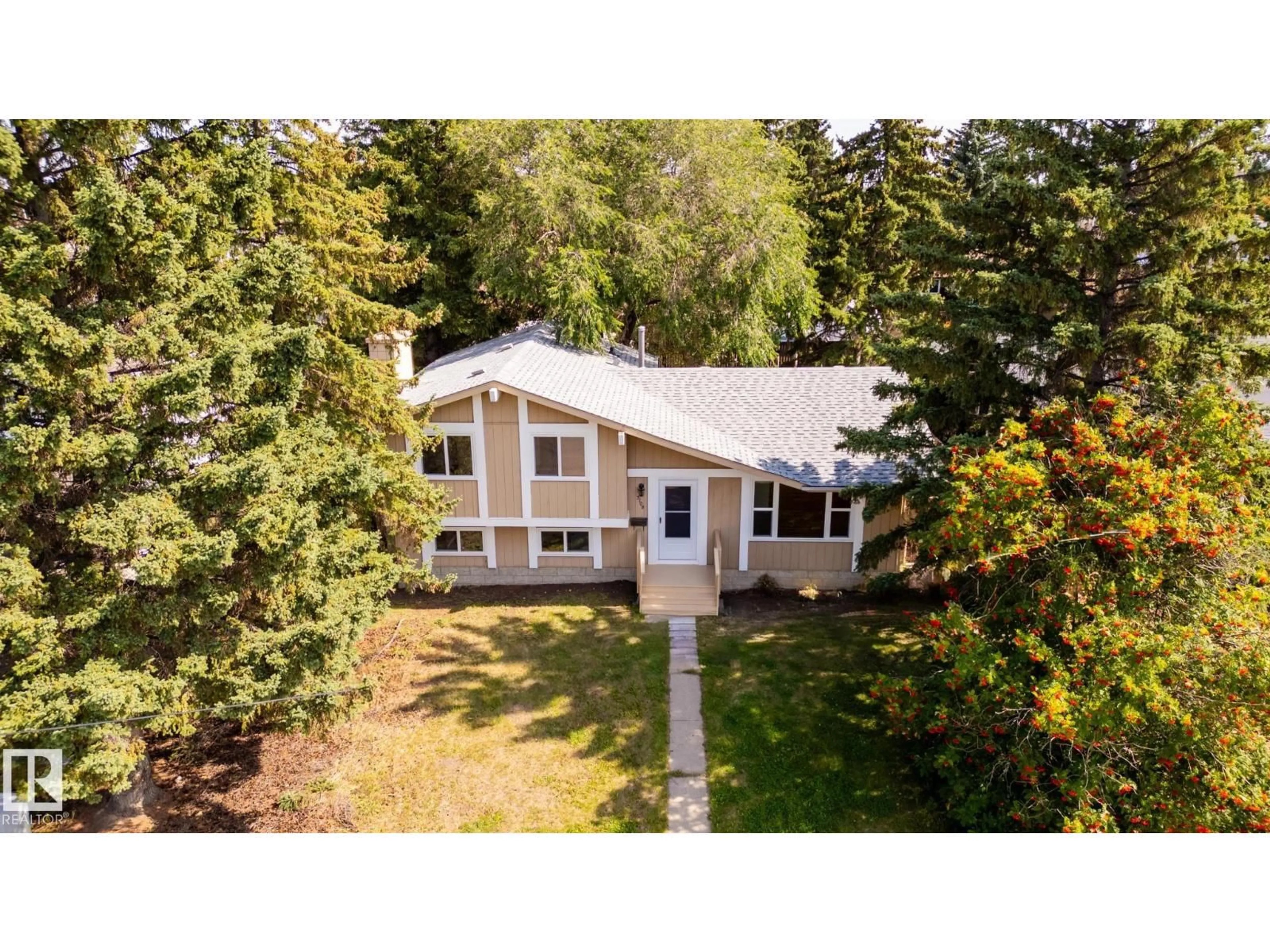 A pic from outside/outdoor area/front of a property/back of a property/a pic from drone, unknown for NW - 3109 110A ST, Edmonton Alberta T6J3E9