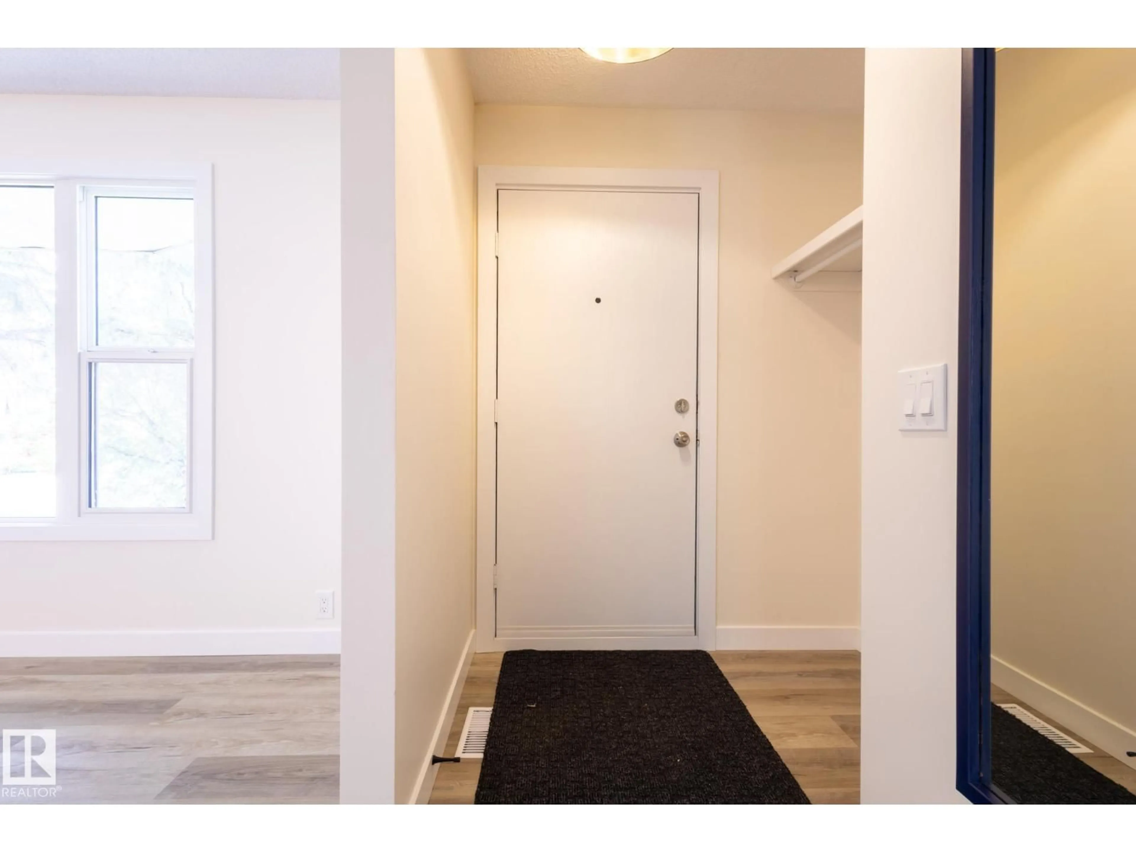 Indoor entryway for NW - 3109 110A ST, Edmonton Alberta T6J3E9