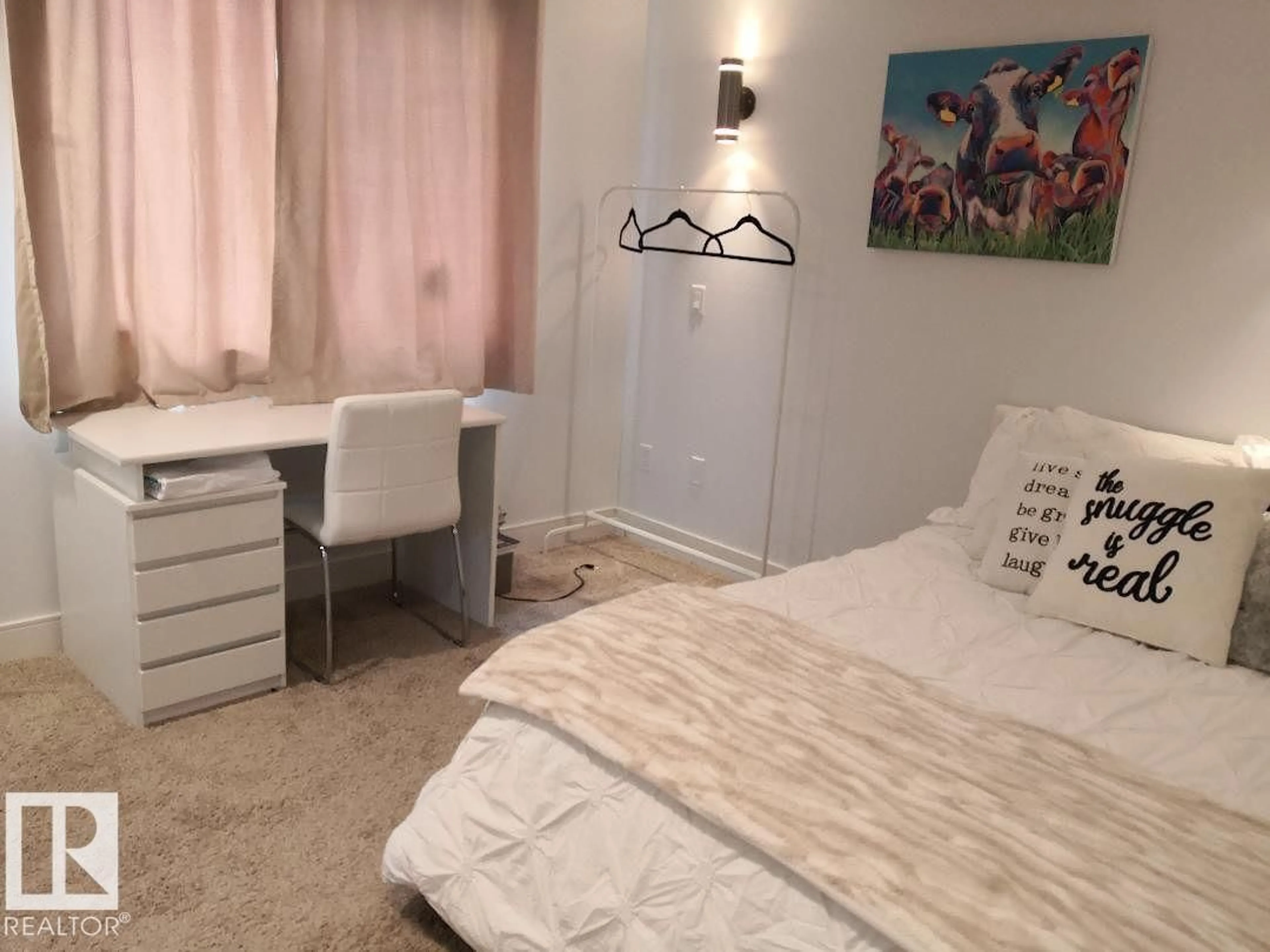 A pic of a room for 10922 81 AV, Edmonton Alberta T6G0S2