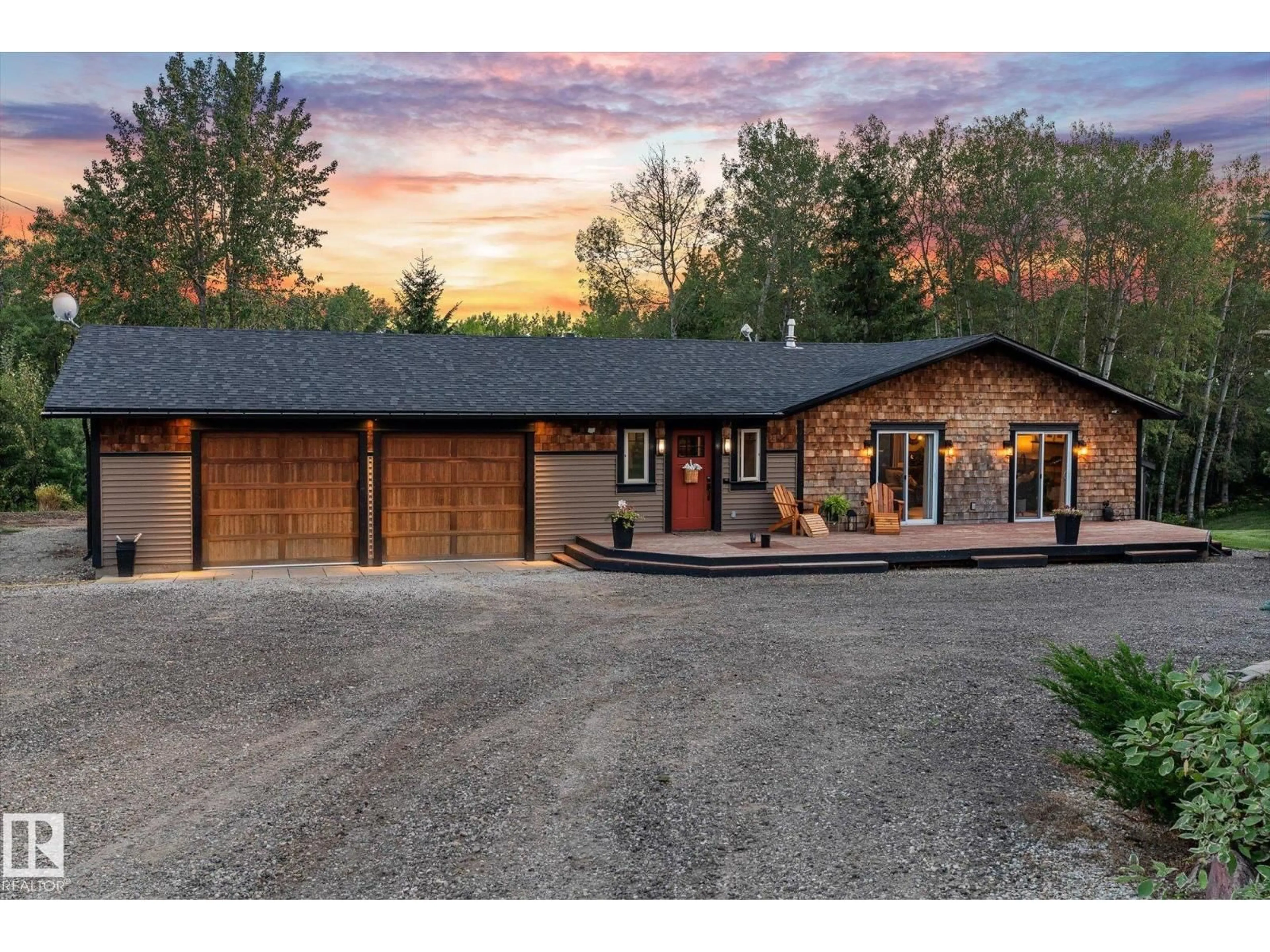 Indoor garage for 12 - 53333 RGE ROAD 20, Rural Parkland County Alberta T7Y0C4