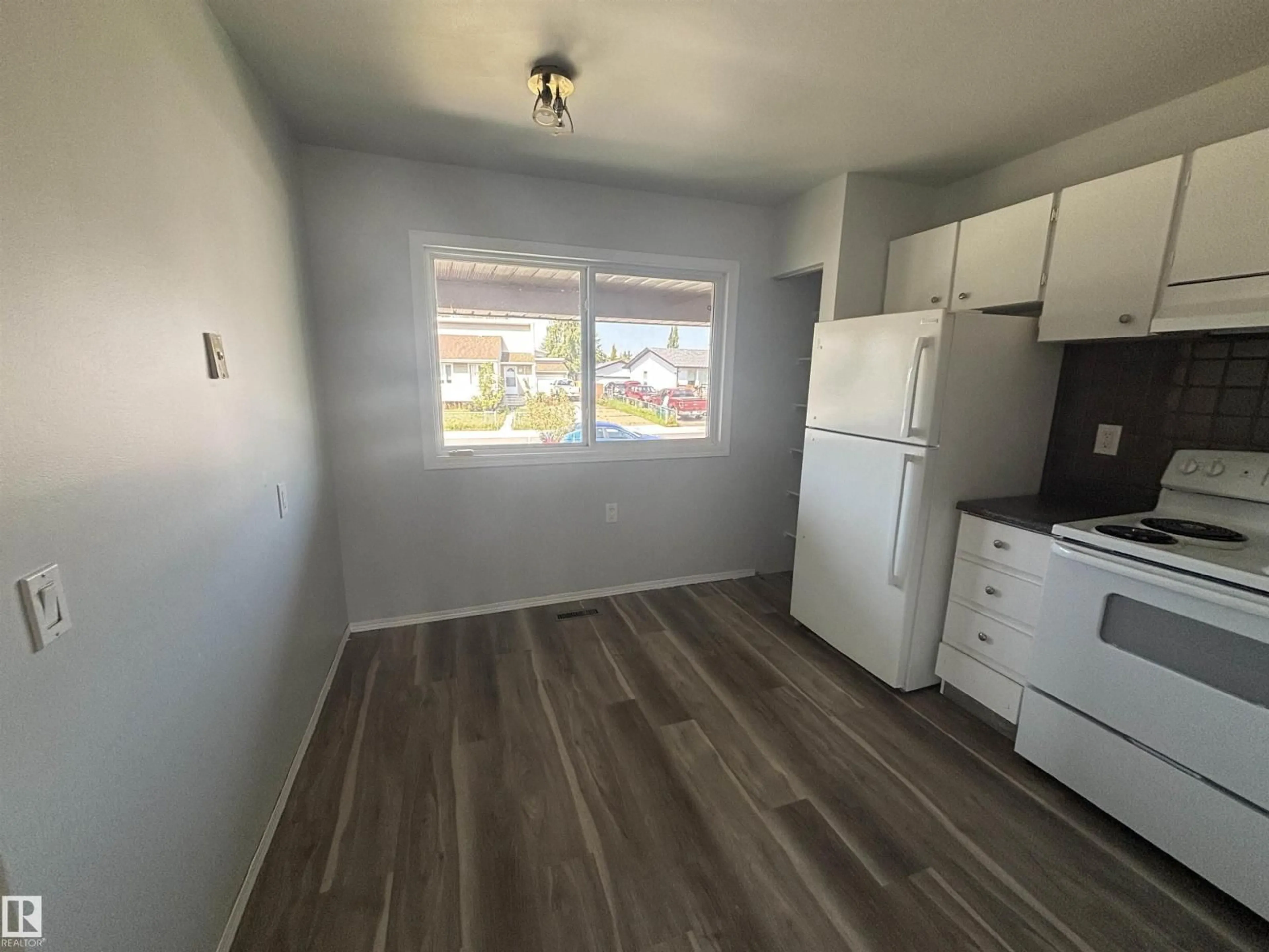 A pic of a room for NW - 13833 30 ST, Edmonton Alberta T5Y2B2