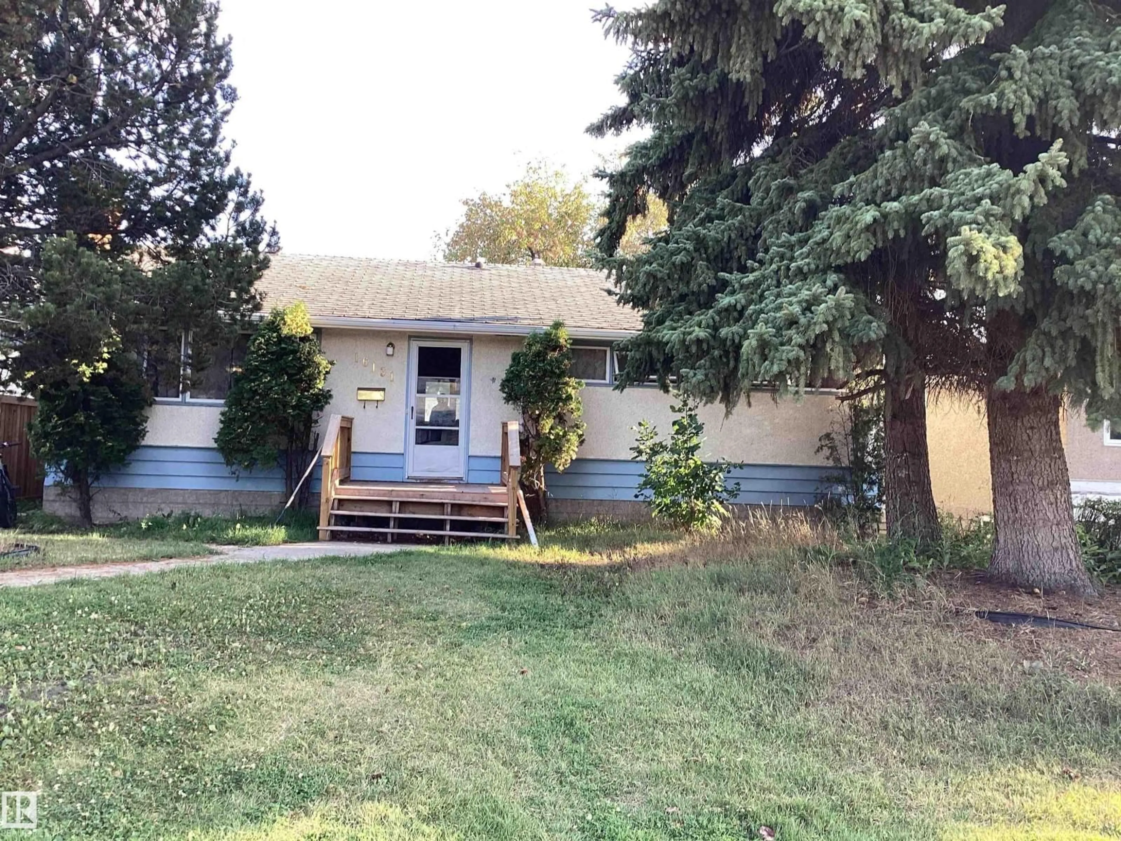 A pic from outside/outdoor area/front of a property/back of a property/a pic from drone, street for 16131 109A AV, Edmonton Alberta T5P1C5