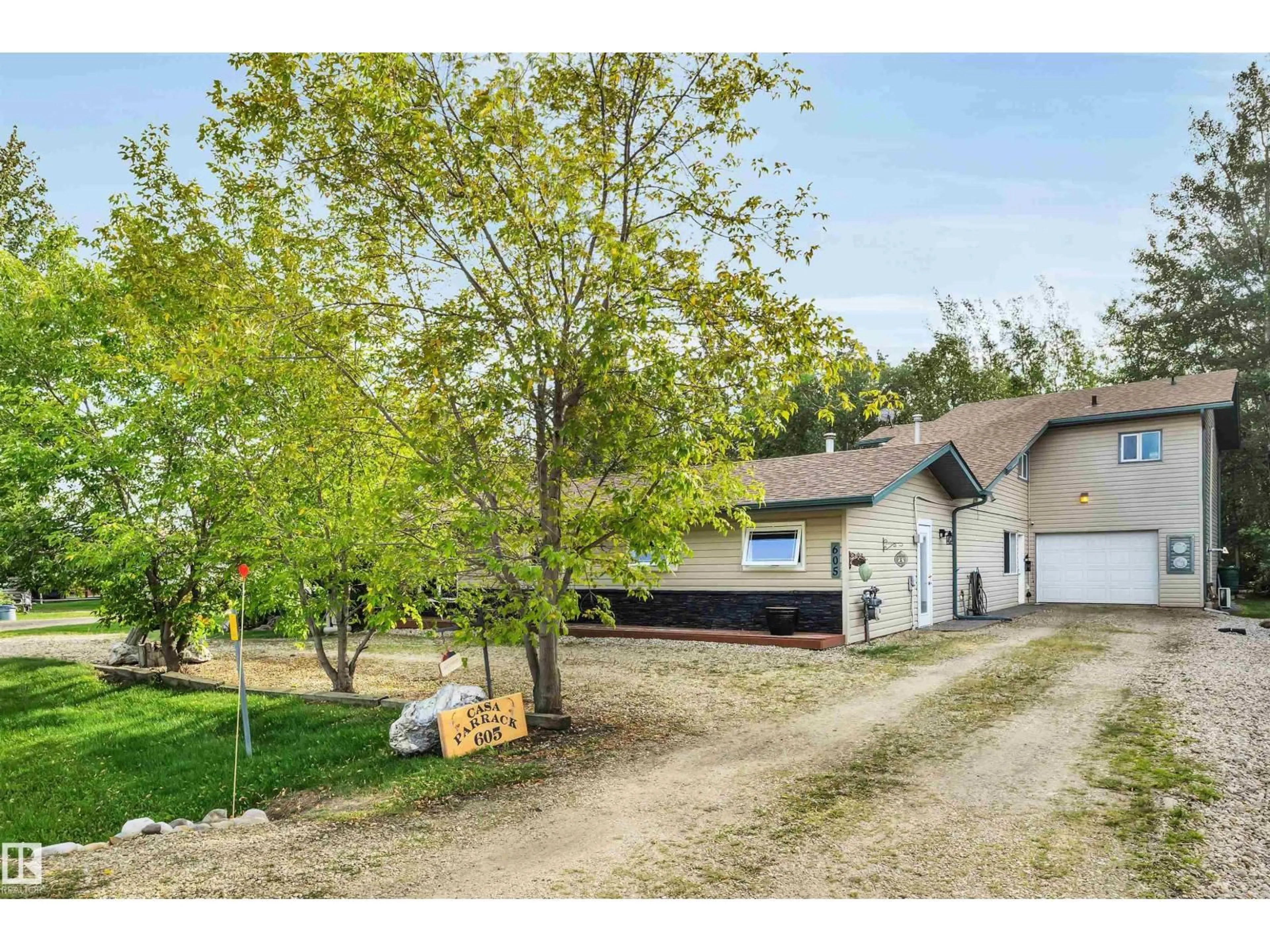 A pic from outside/outdoor area/front of a property/back of a property/a pic from drone, street for 605 6TH ST, Rural Lac Ste. Anne County Alberta T0E1A0