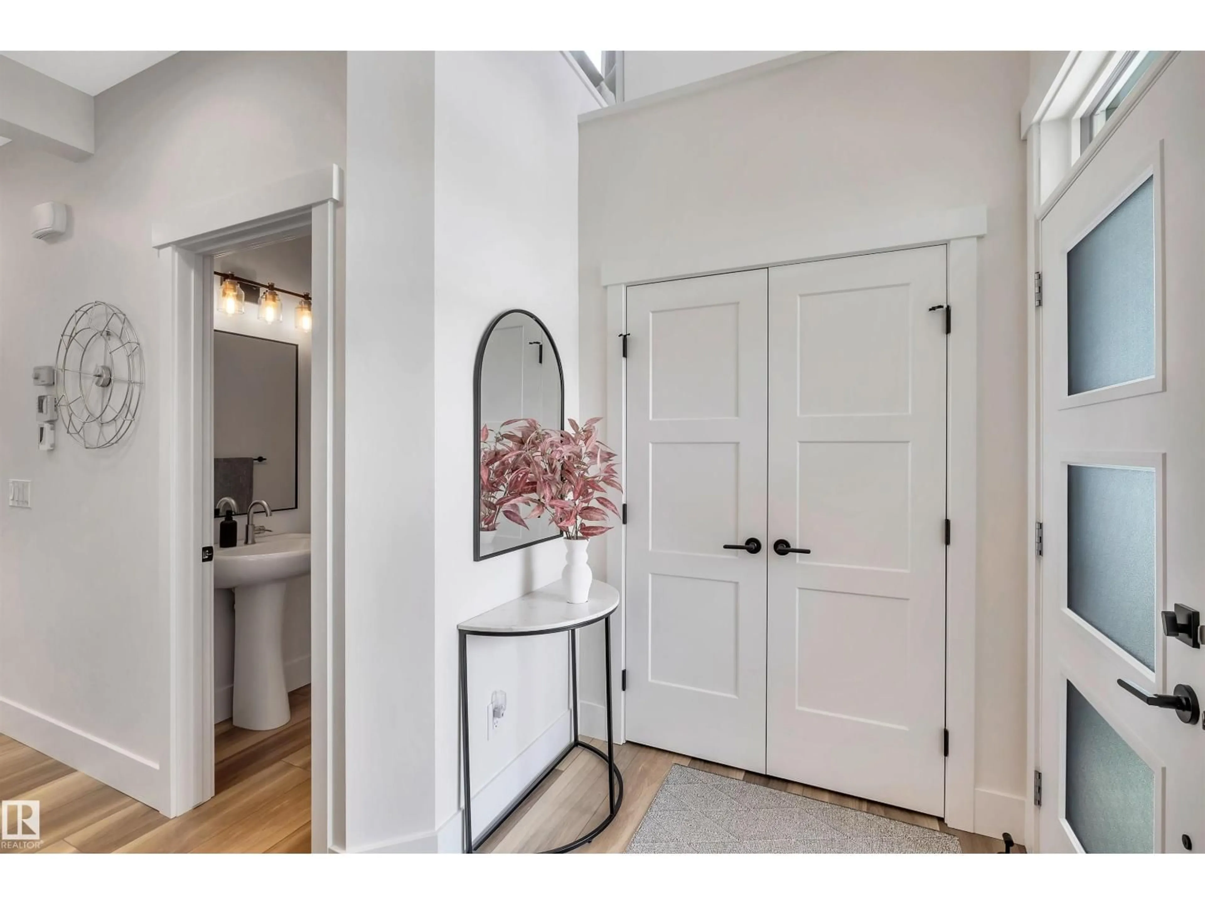 Indoor entryway for 67 JAMISON CR, St. Albert Alberta T8N7V4