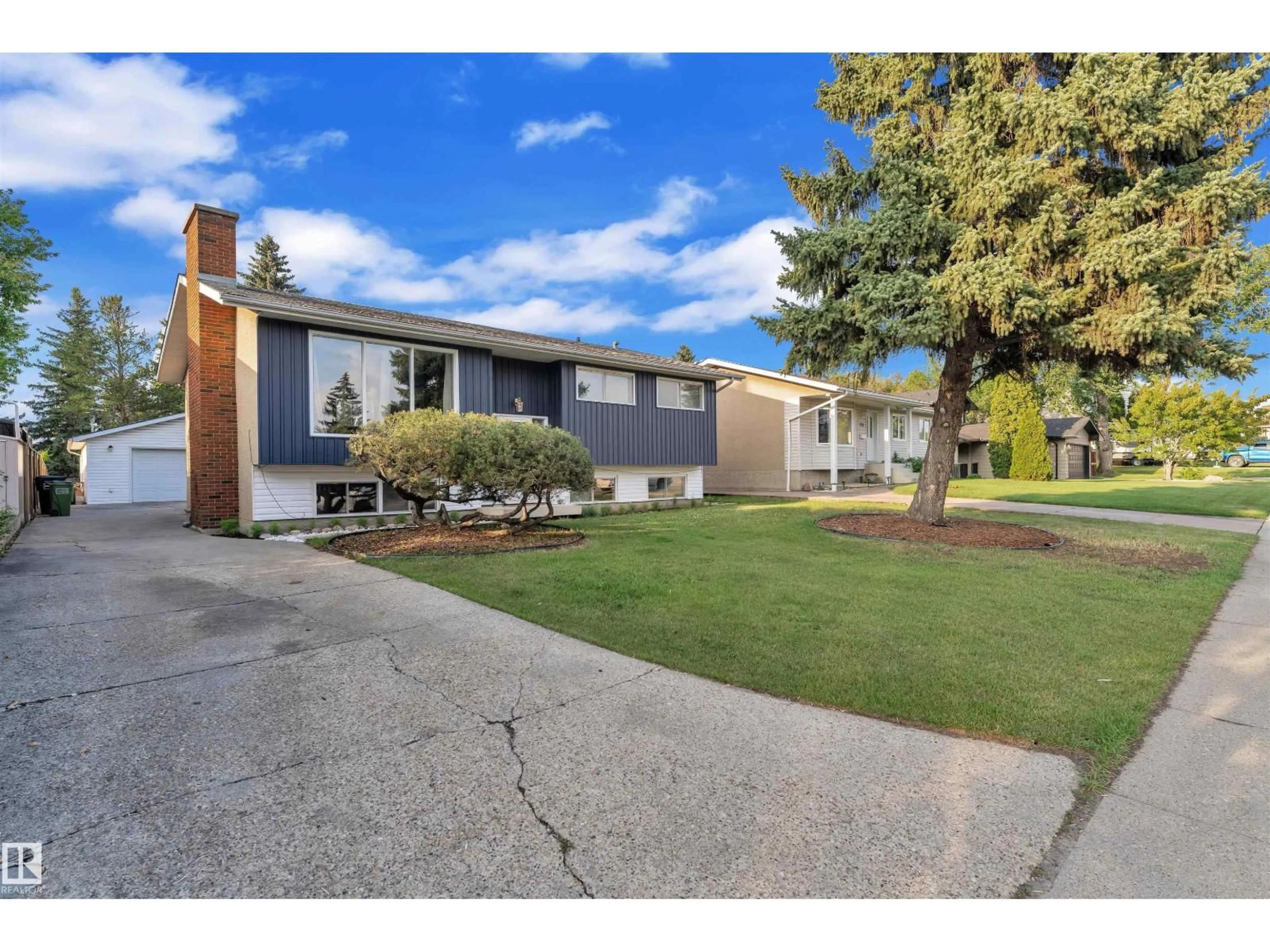 Unknown for 132 RICHFIELD RD, Edmonton Alberta T6K0A2