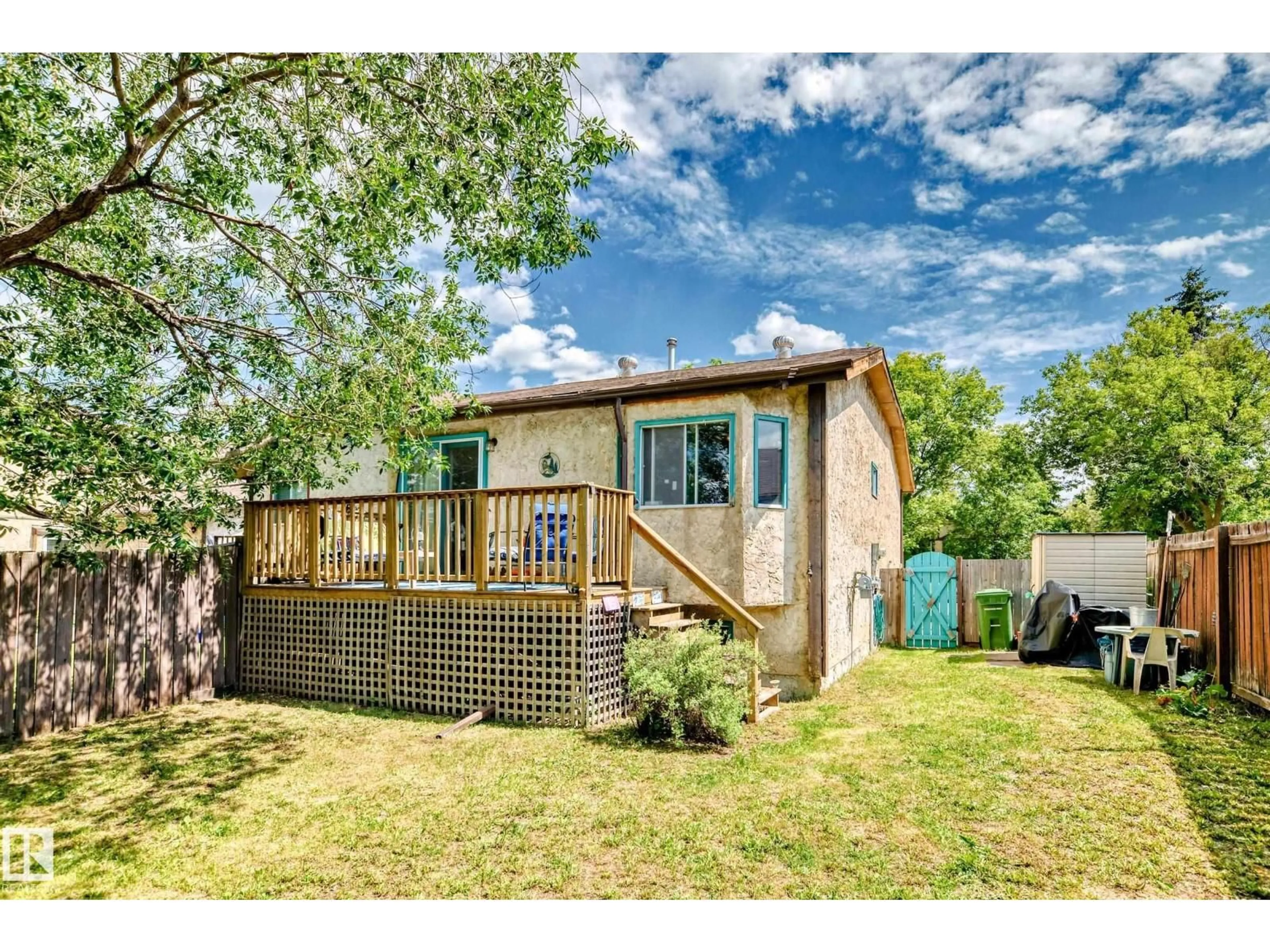 Shed for 4 FRANKLIN PL, St. Albert Alberta T8N3P5