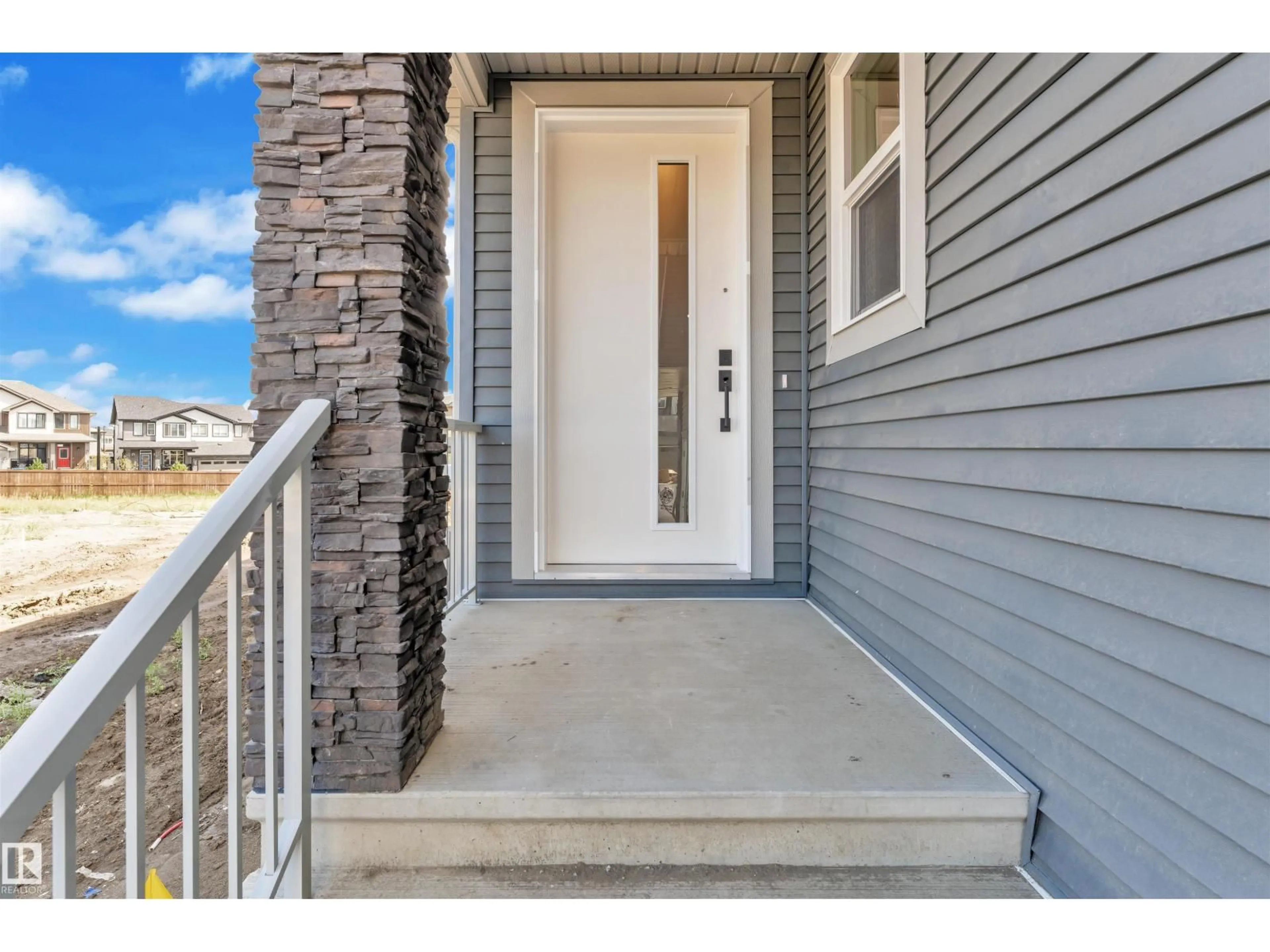Indoor entryway for 49 CERBAT CRESCENT, Sherwood Park Alberta T8H2Z5