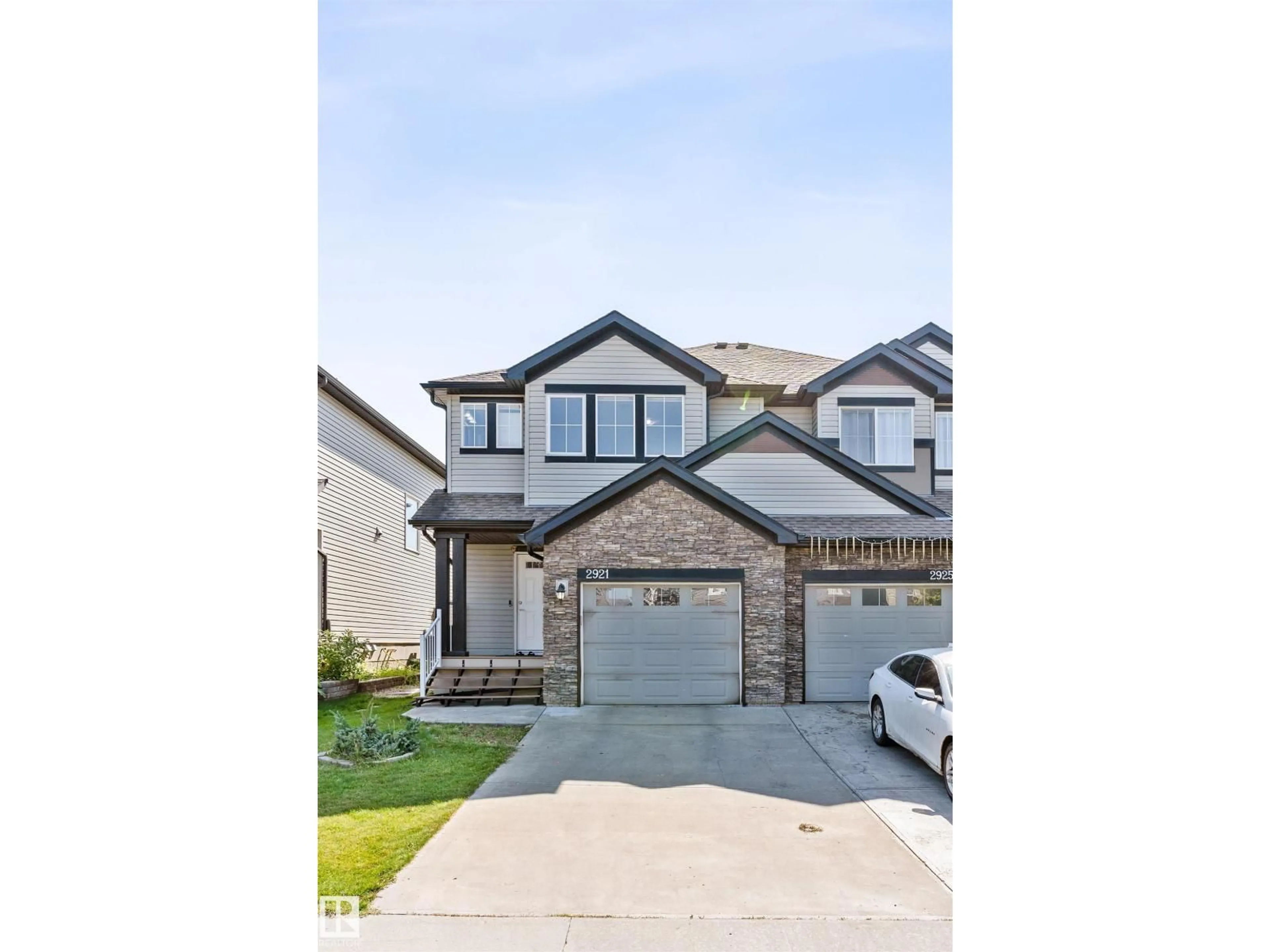 Unknown for 2921 18A AV, Edmonton Alberta T6T0N8