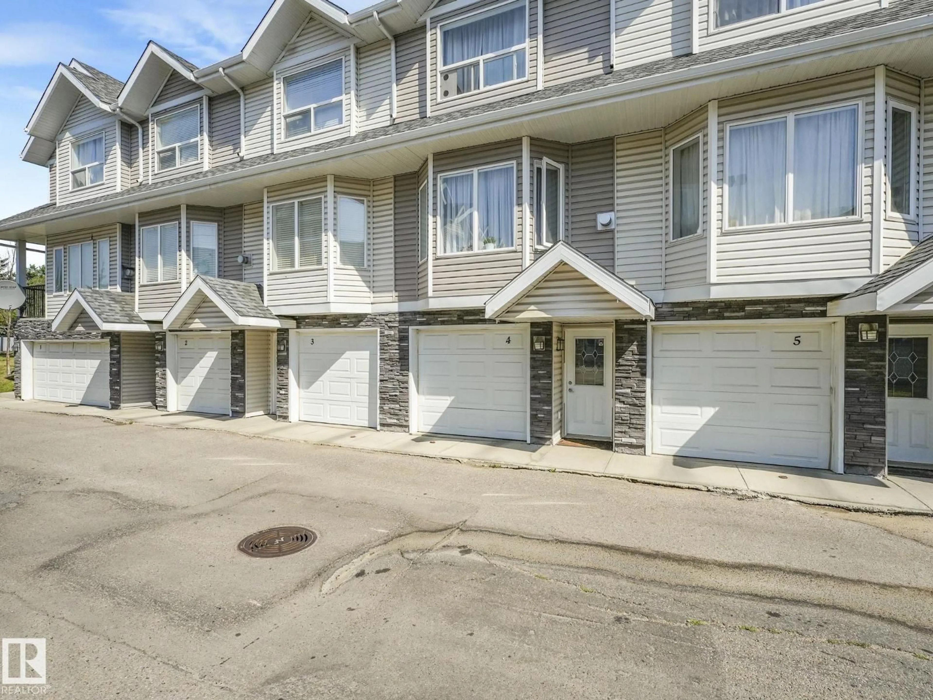 Unknown for #4 - 13215 153 AVE, Edmonton Alberta T6V0B6