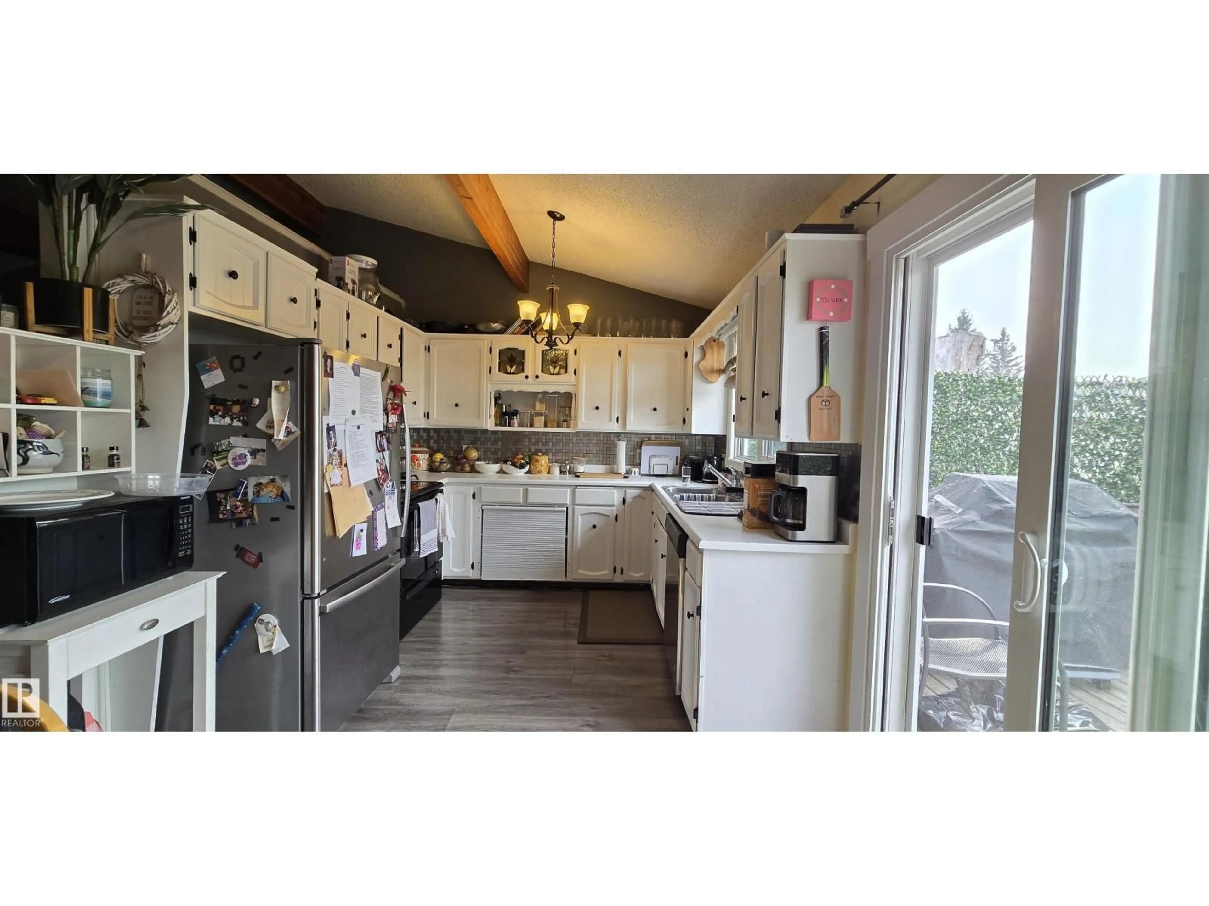 Open concept kitchen, unknown for 1736 61 ST, Edmonton Alberta T6L1N2