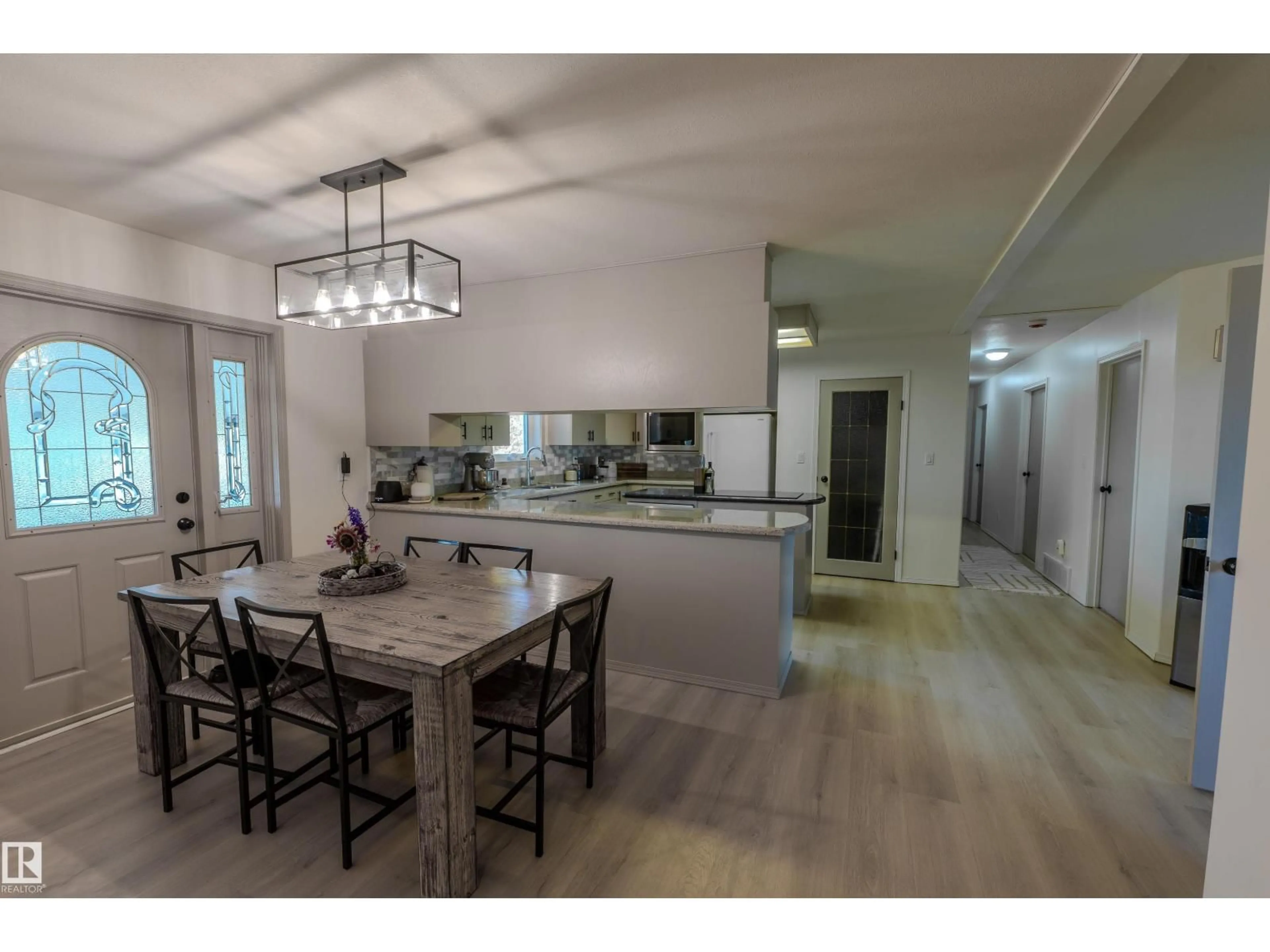 Open concept kitchen, unknown for 56506 RGE ROAD 34, Rural Lac Ste. Anne County Alberta T0E1A0