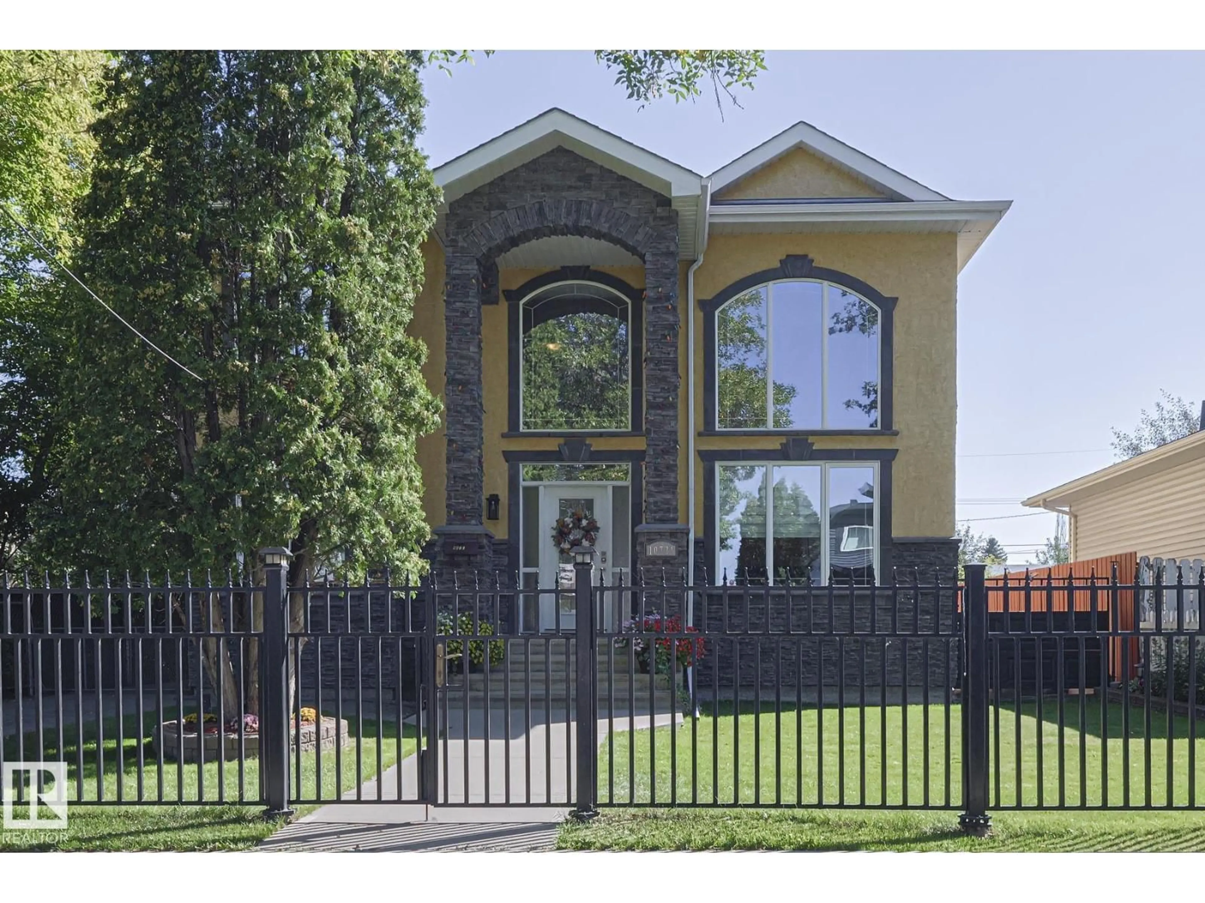 Unknown for 10731 150 ST, Edmonton Alberta T5P1R4