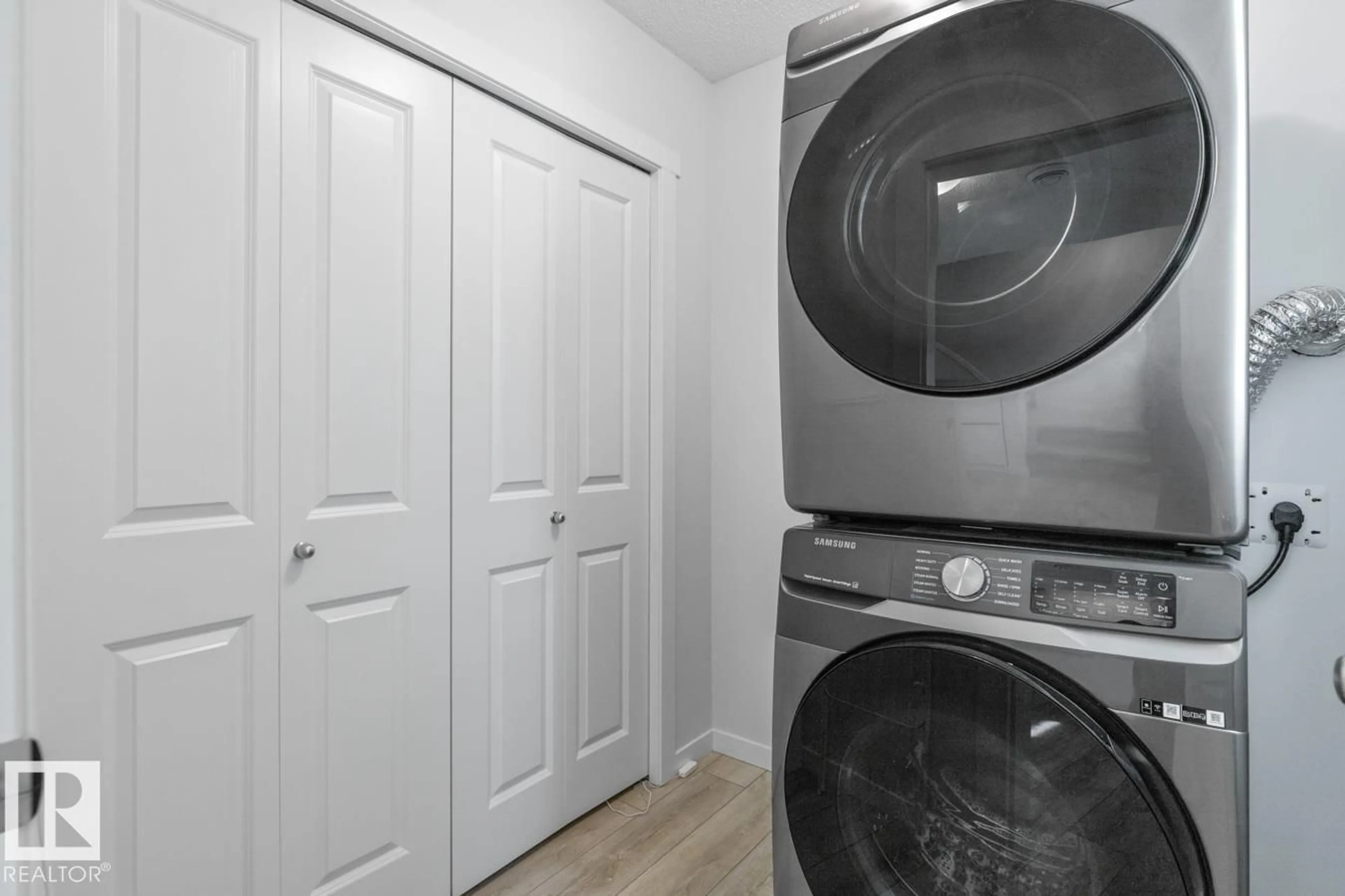 Laundry room for 51 SECORD BV NW, Edmonton Alberta T5T7R9