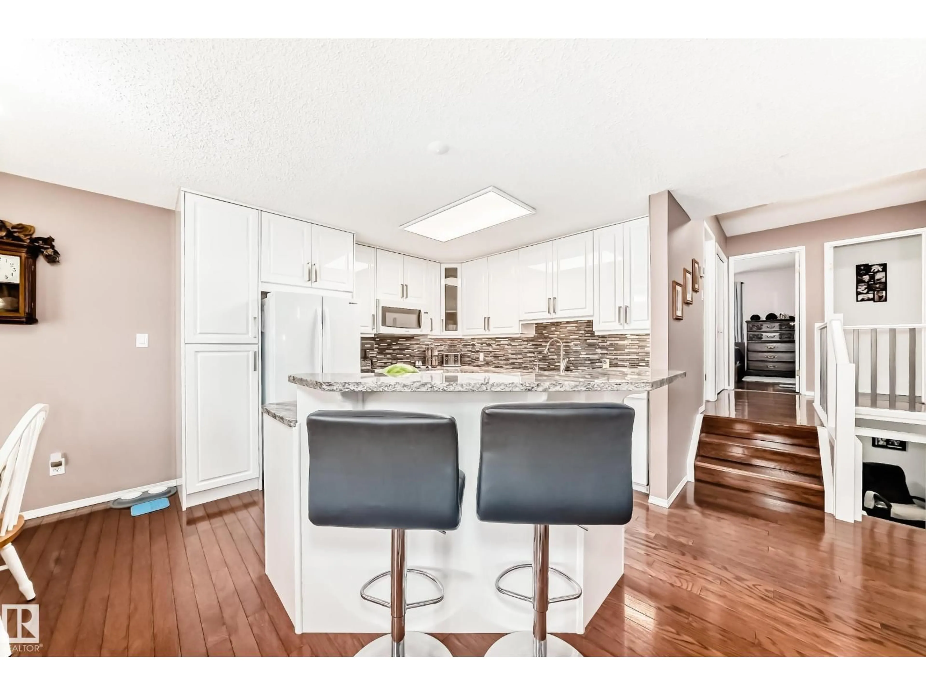 Open concept kitchen, unknown for 229 WARWICK RD, Edmonton Alberta T5X4R1