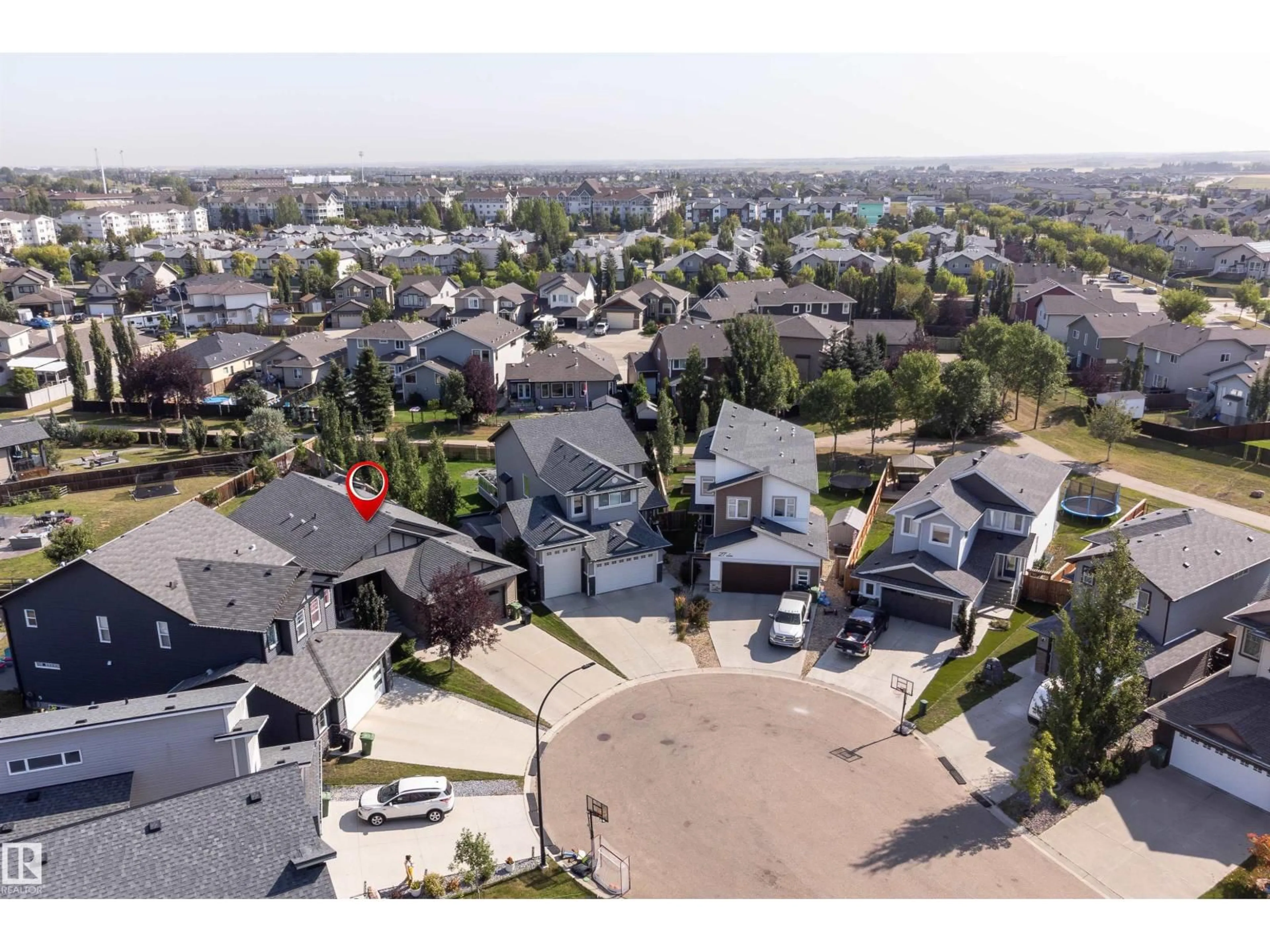 A pic from outside/outdoor area/front of a property/back of a property/a pic from drone, street for 18 ELM ST, Fort Saskatchewan Alberta T8L0R8