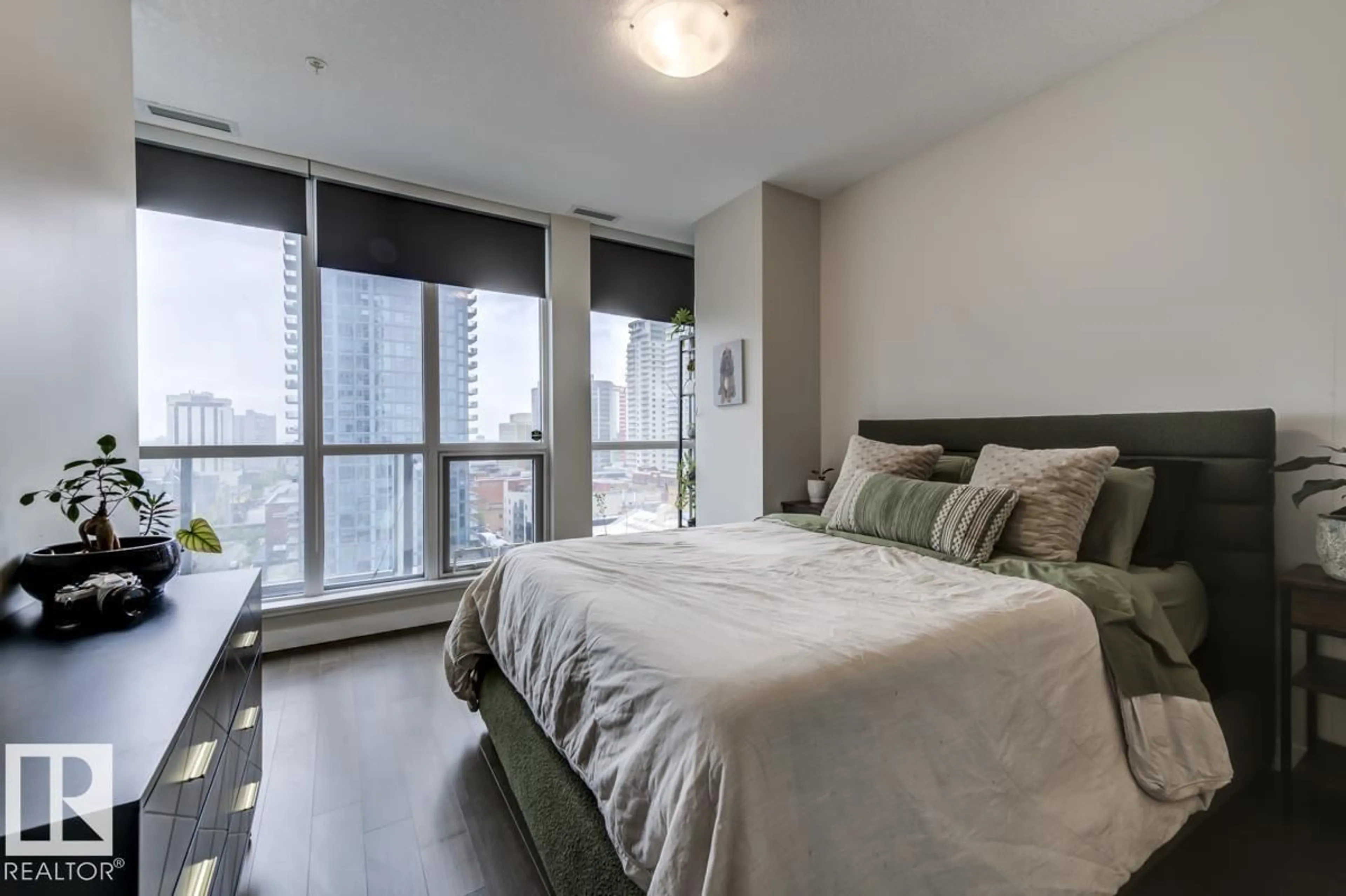 Bedroom with bed, unknown for 10238 - 1201 103 ST, Edmonton Alberta T5J0G6