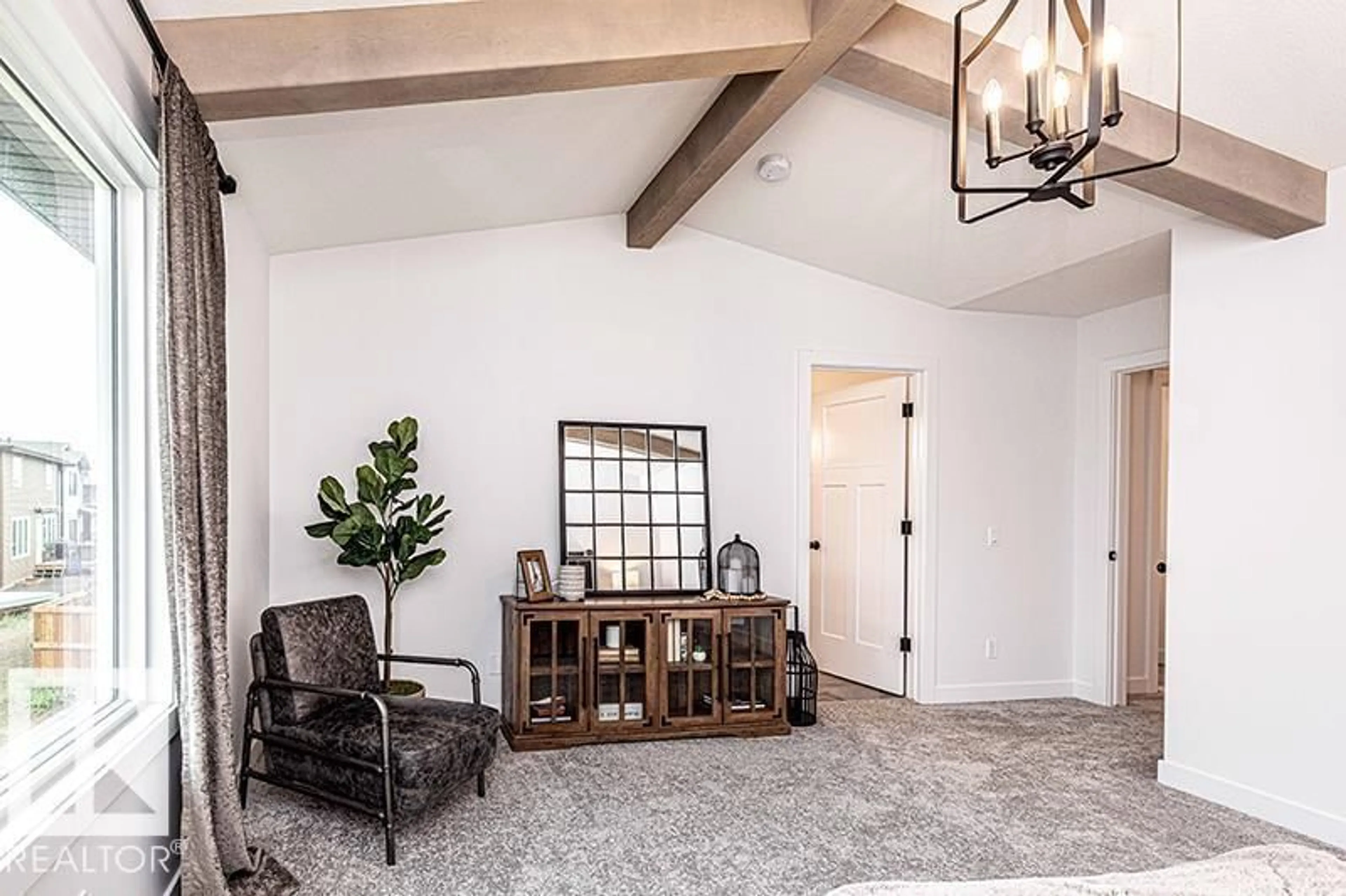 Indoor entryway for 9 STAGECOACH LI, Ardrossan Alberta T8E0B9
