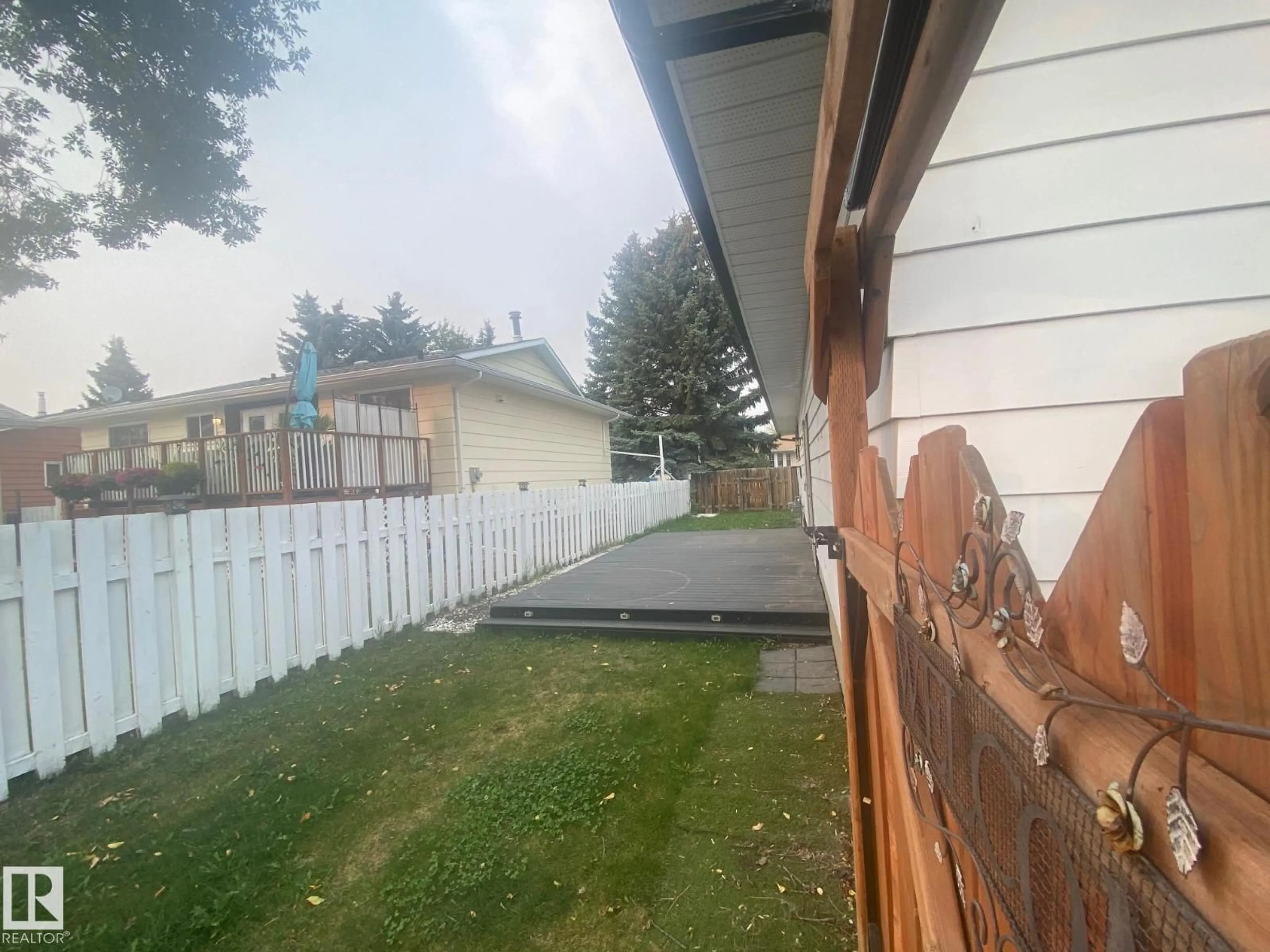 Patio, unknown for 180 WILLOW DR, Wetaskiwin Alberta T9A2W8