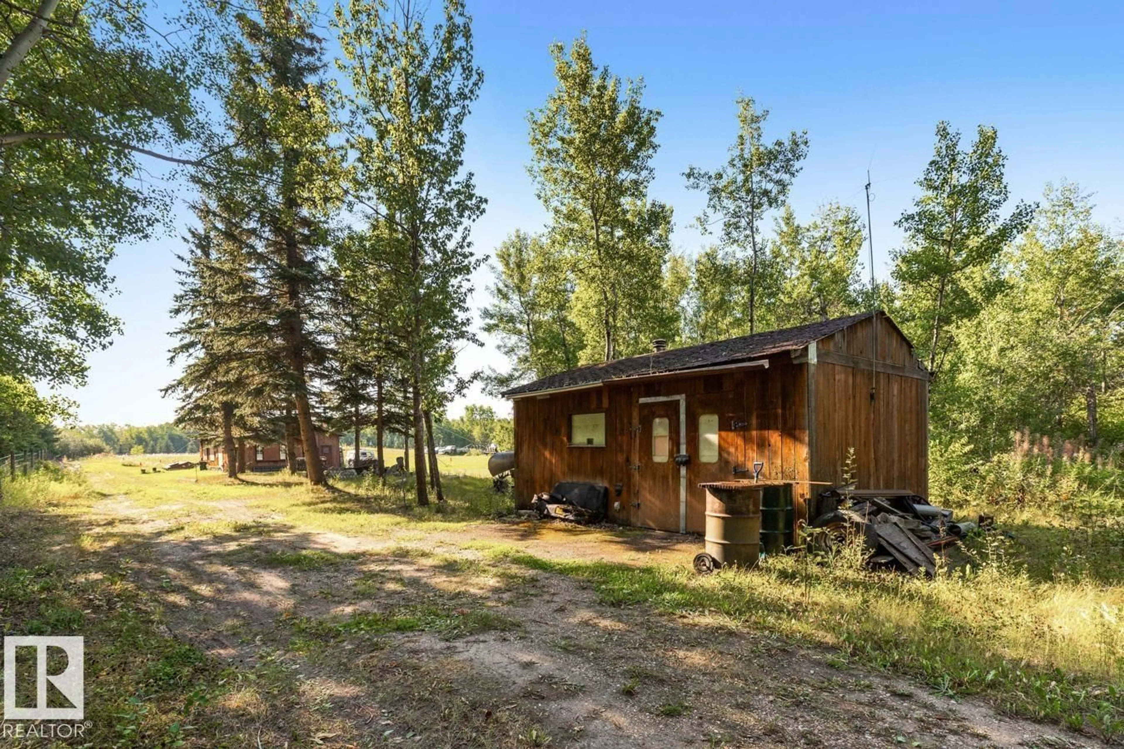 Shed for 85 52110 RGE ROAD 214, Rural Strathcona County Alberta T8E1A4