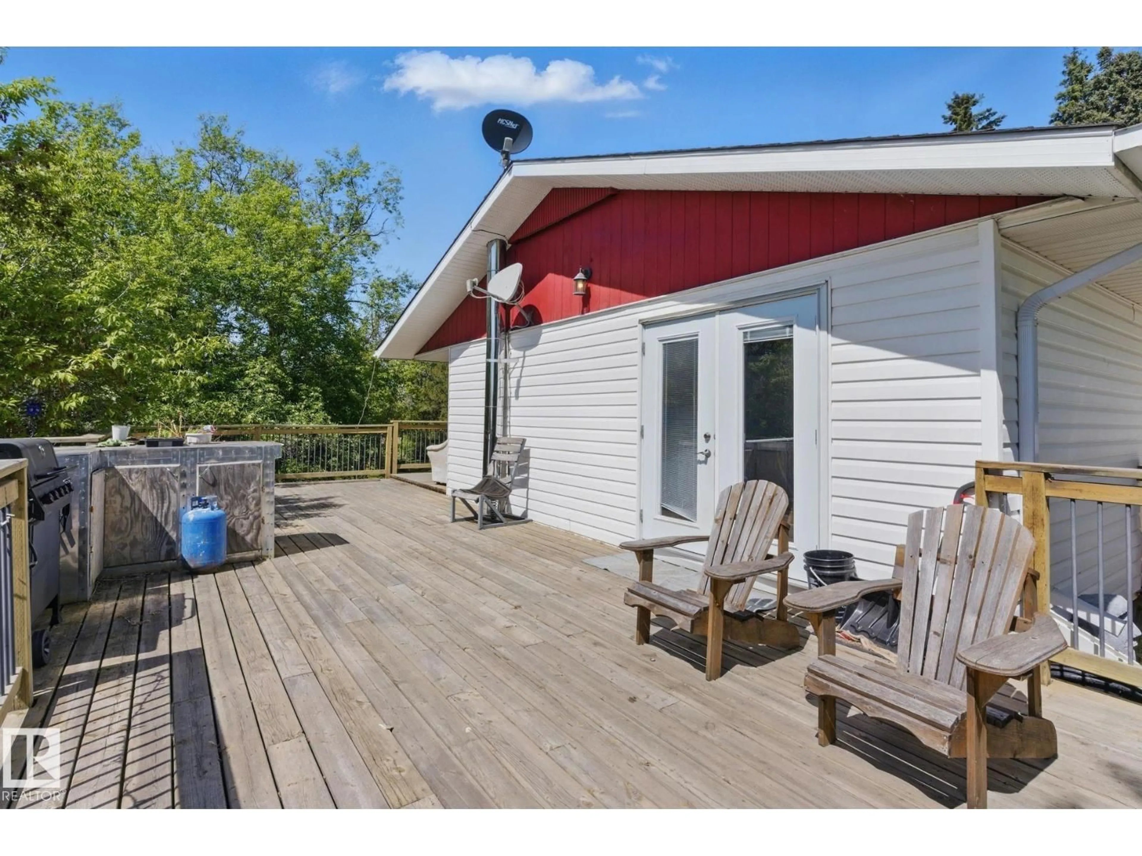 Patio, water/lake/river/ocean view for 60027 RR 40, Rural Barrhead County Alberta T7N1N3