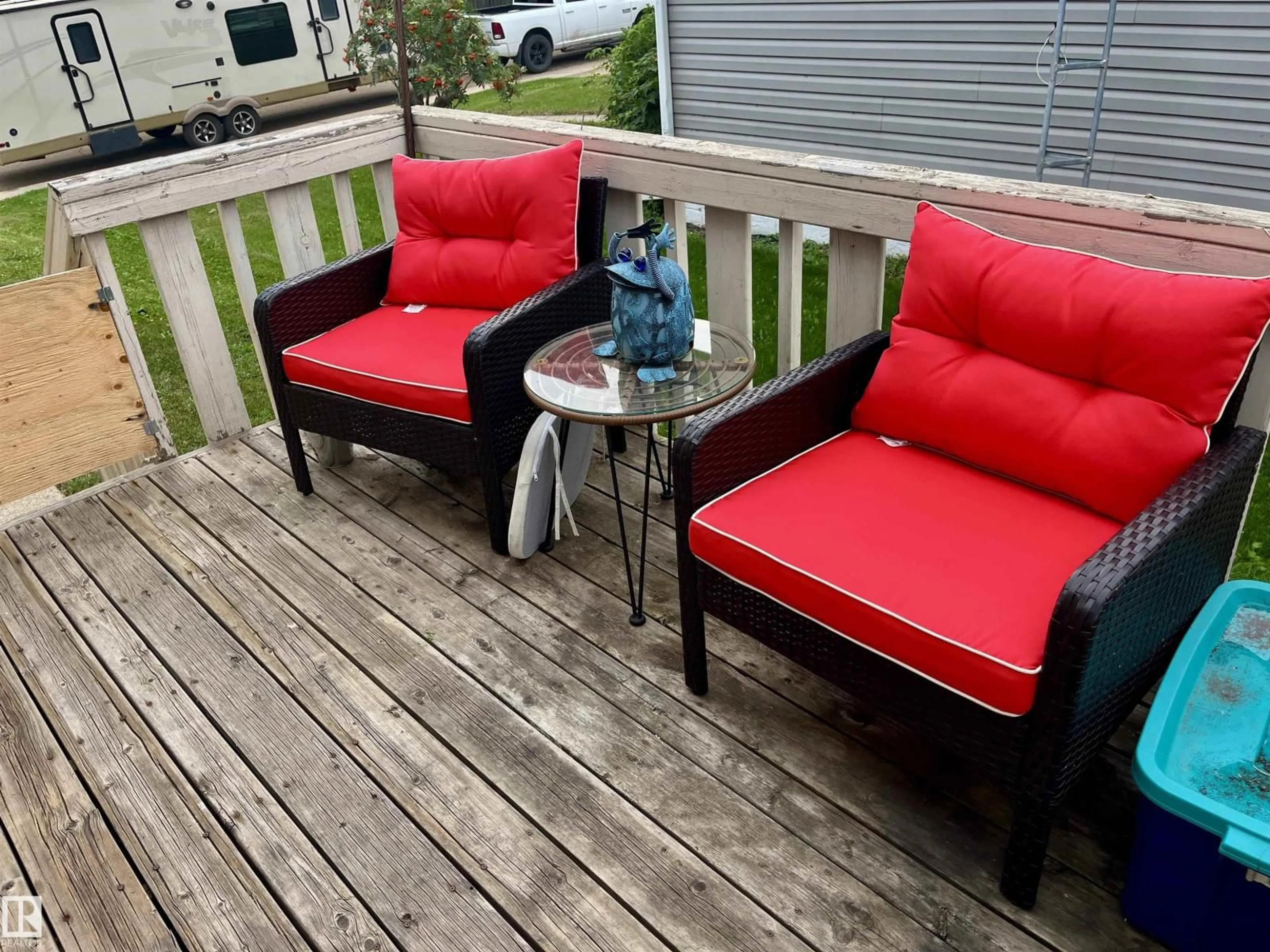 Patio, water/lake/river/ocean view for 5622 49A ST, Vegreville Alberta T9C1K4