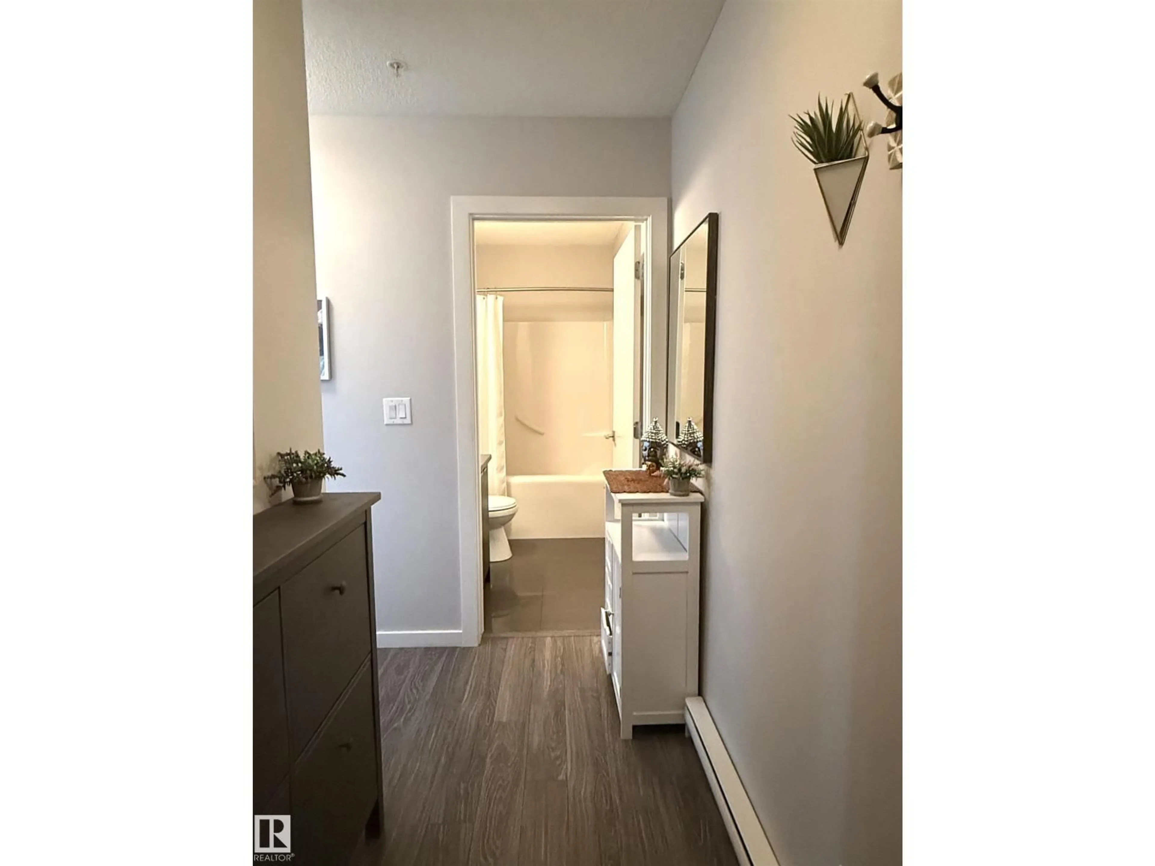 Indoor entryway for 217 - 610 CALAHOO RD, Spruce Grove Alberta T7X2A7