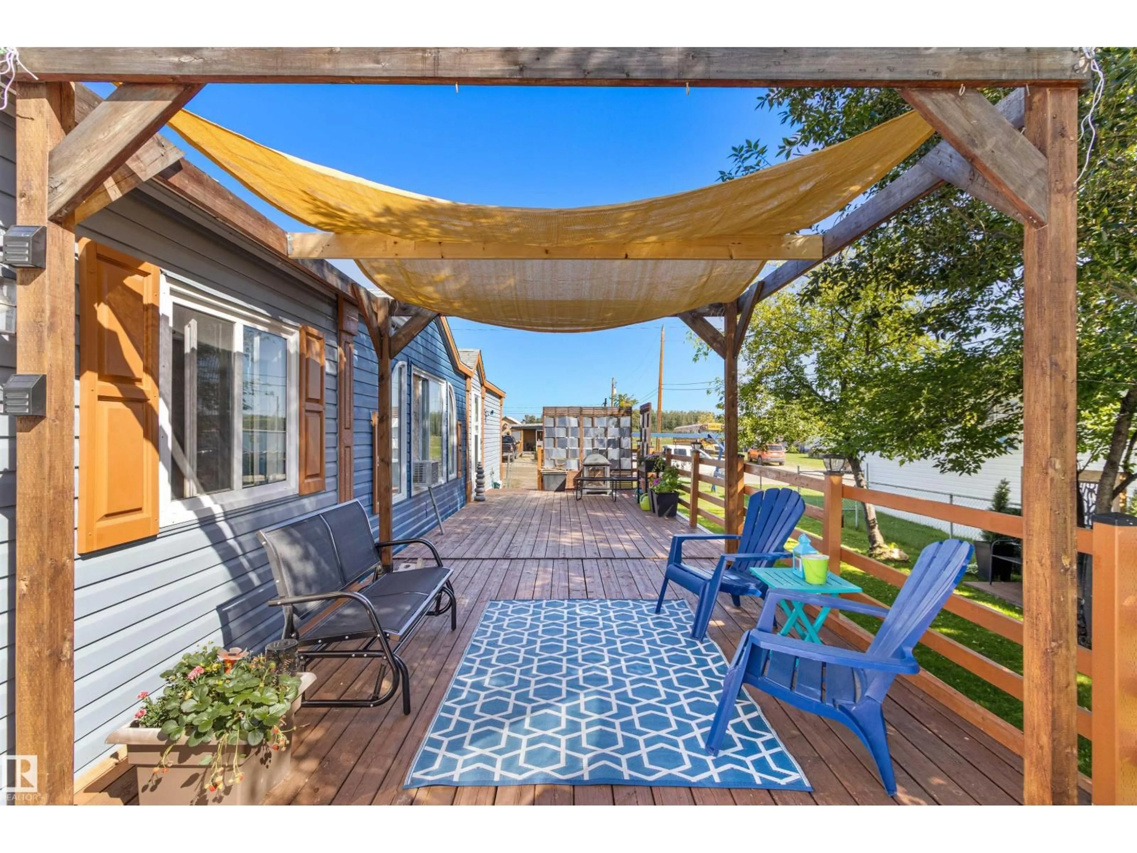 Patio, water/lake/river/ocean view for 245-49231 RGE RD 80, Rural Brazeau County Alberta T7A1L7