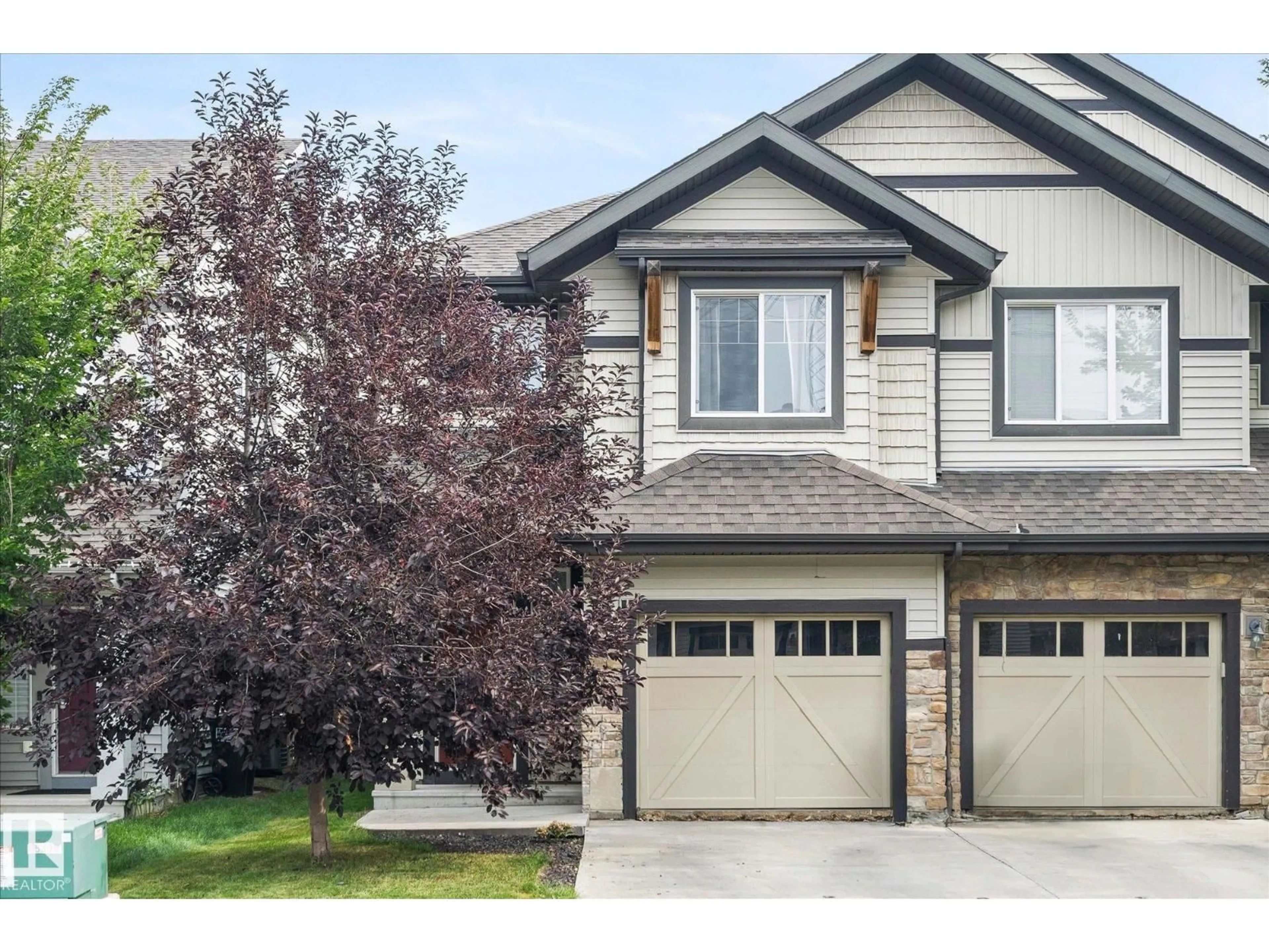 Home with vinyl exterior material, street for 1641 CHAPMAN WY, Edmonton Alberta T6W0Y5