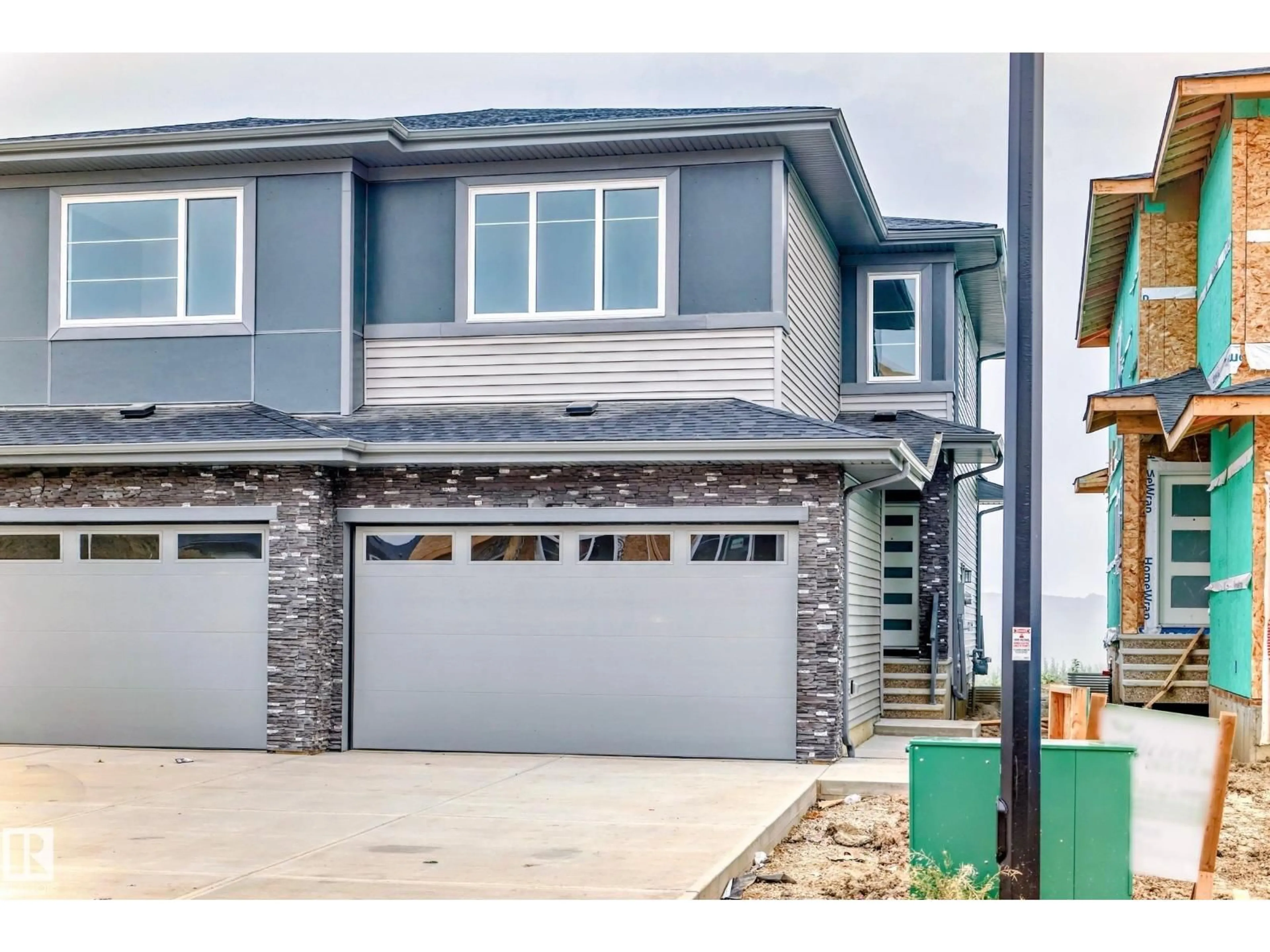 Home with vinyl exterior material, street for 51 PATRIOT WY, Spruce Grove Alberta T7X2W6