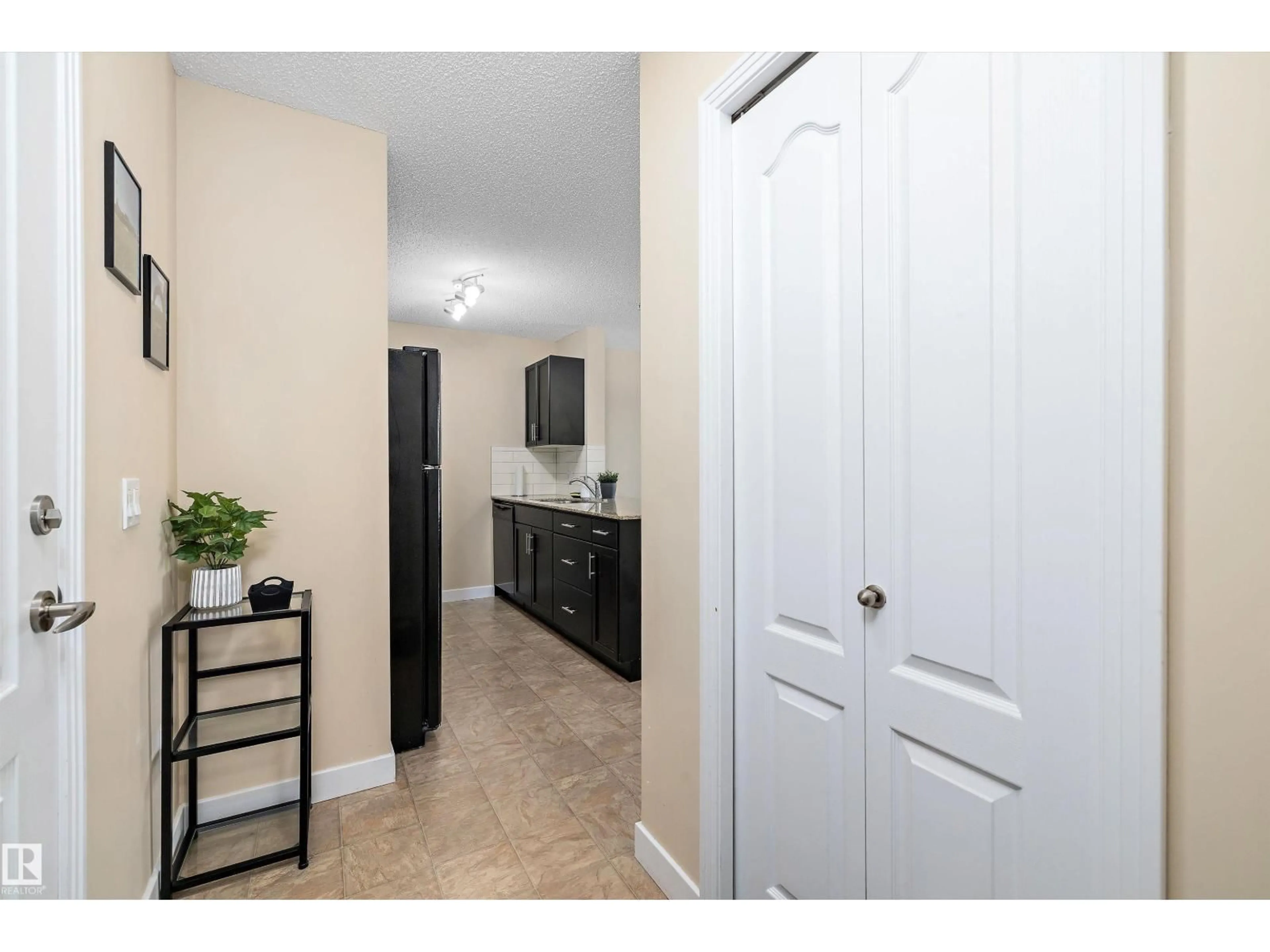 Indoor entryway for #309 - 12650 142 AV, Edmonton Alberta T5X0J4