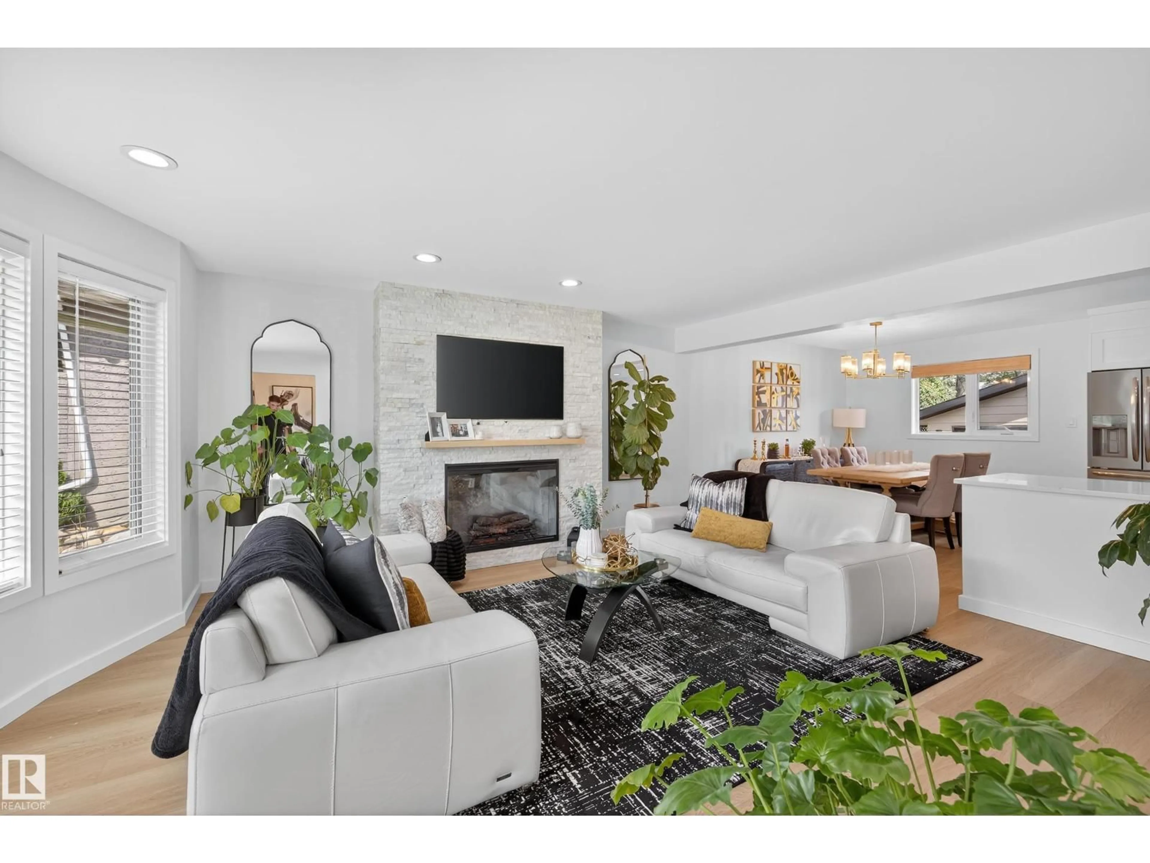 Living room with furniture, unknown for 46 GLENGARRY CR, Sherwood Park Alberta T8A3A2